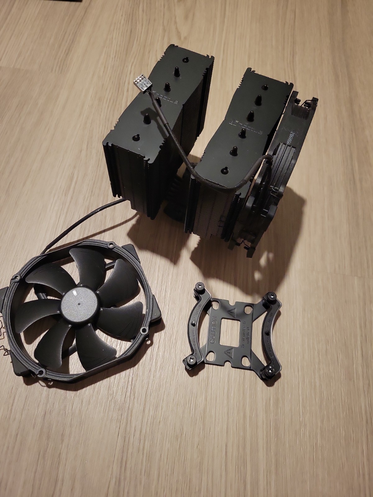 Noctua NH-D15 chromax Dual-Tower CPU cooler 140mm Black LGA1700 READ DESC