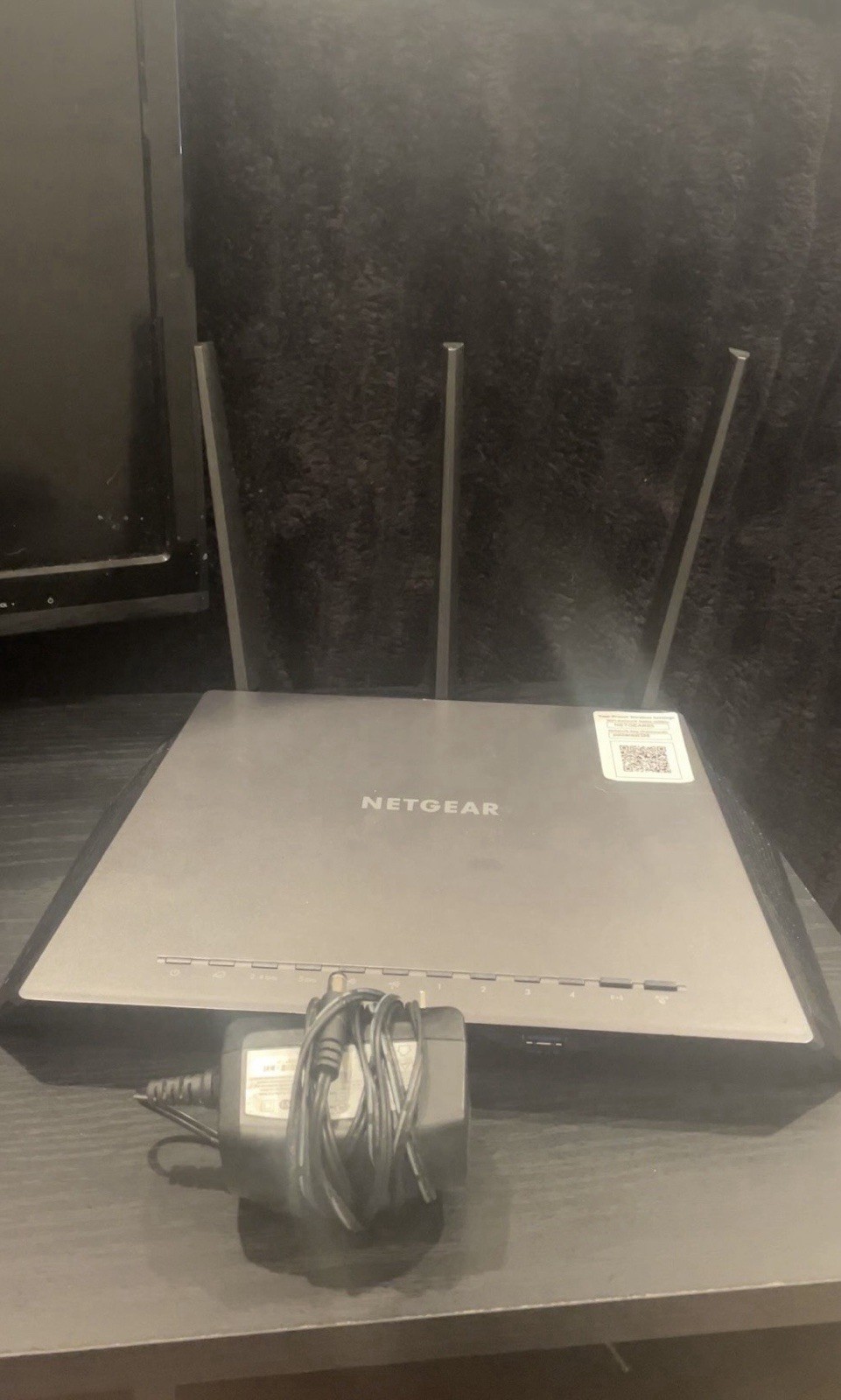 NETGEAR Nighthawk AC1900 Smart WiFi Router Model R7000, Black