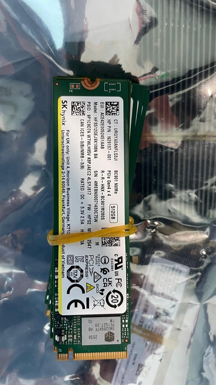 SK hynix PC711 512GB M.2 2280 Internal SSD (HFS256GDE9X081N)