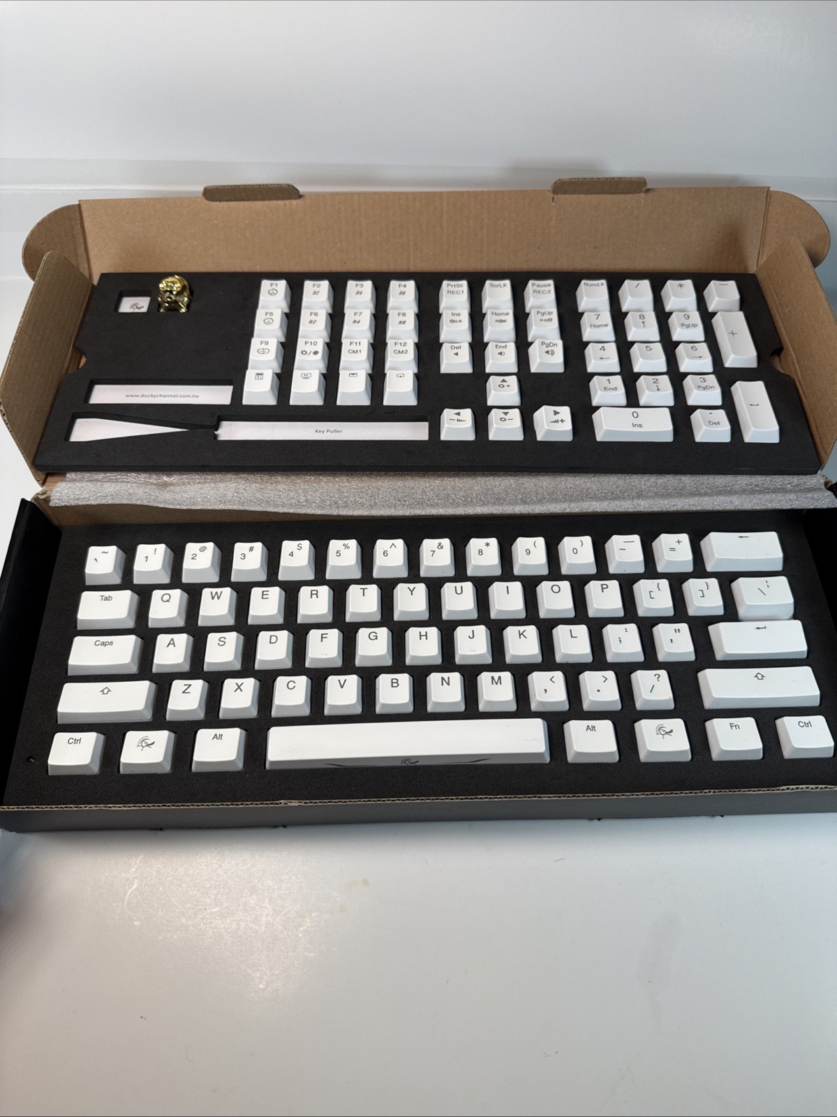 Ducky Shine 3 Keyboard Caps Only C3PO See Photos