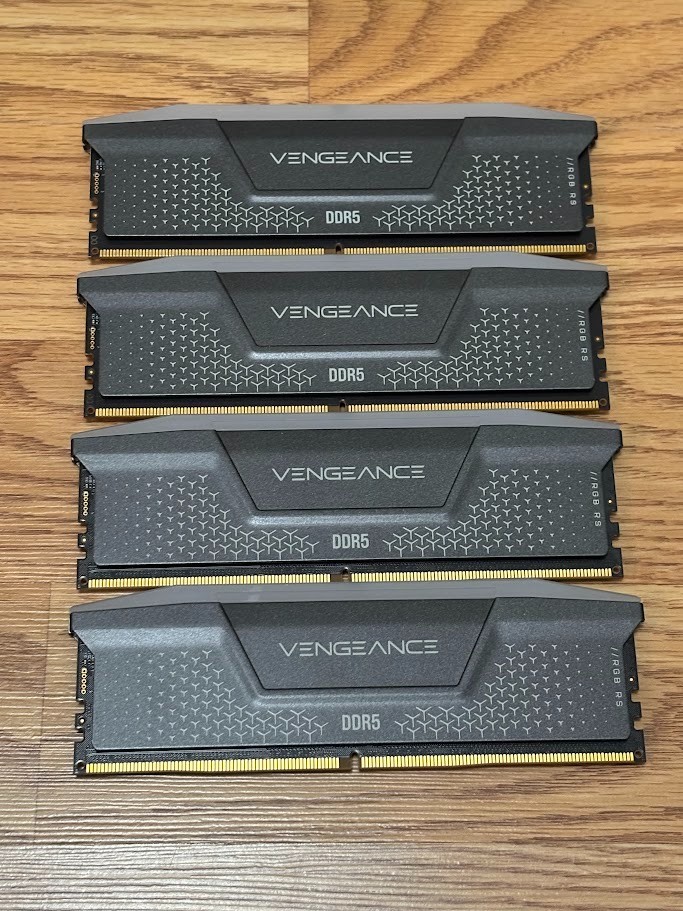 CORSAIR VENGEANCE RGB DDR5 64GB (4 x 16GB) DDR5 6000MHz CL38 CMG32GX5M2D6000Z38