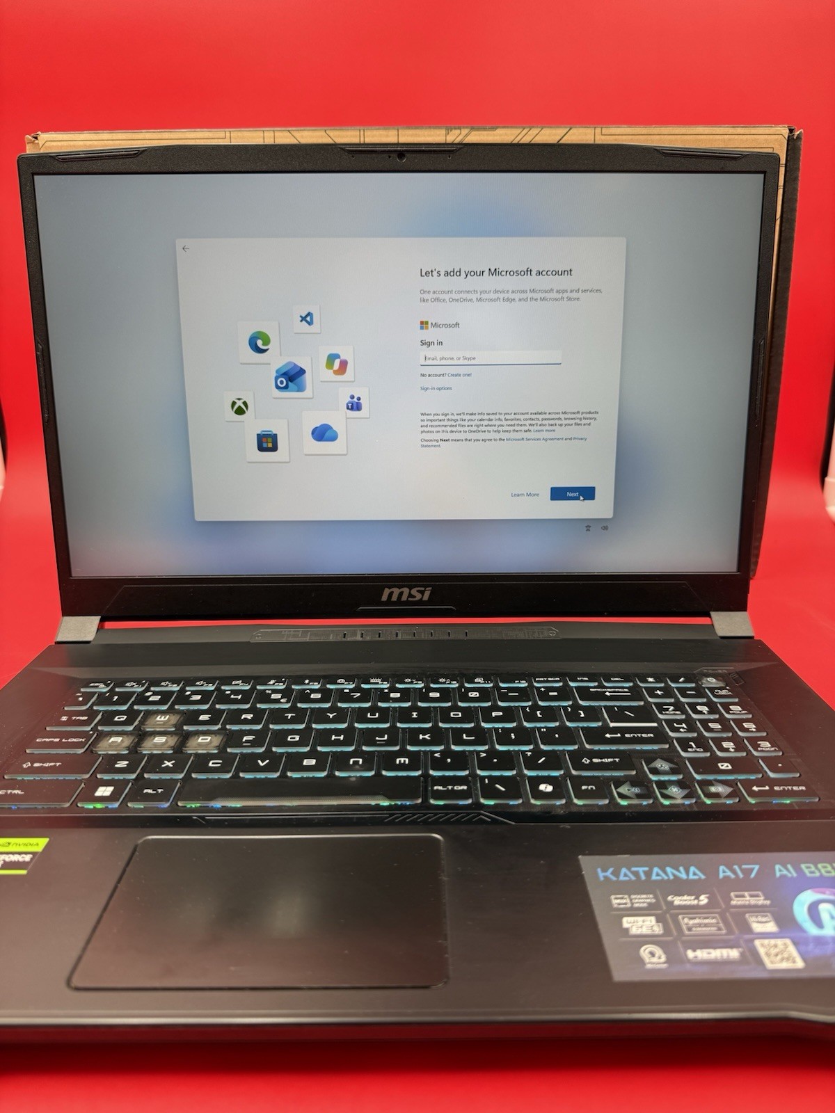 MSI Katana A17 Al  B8V 17" Ryzen 9 8945HS GeForce RTX 4050 32GB Ram 1TB