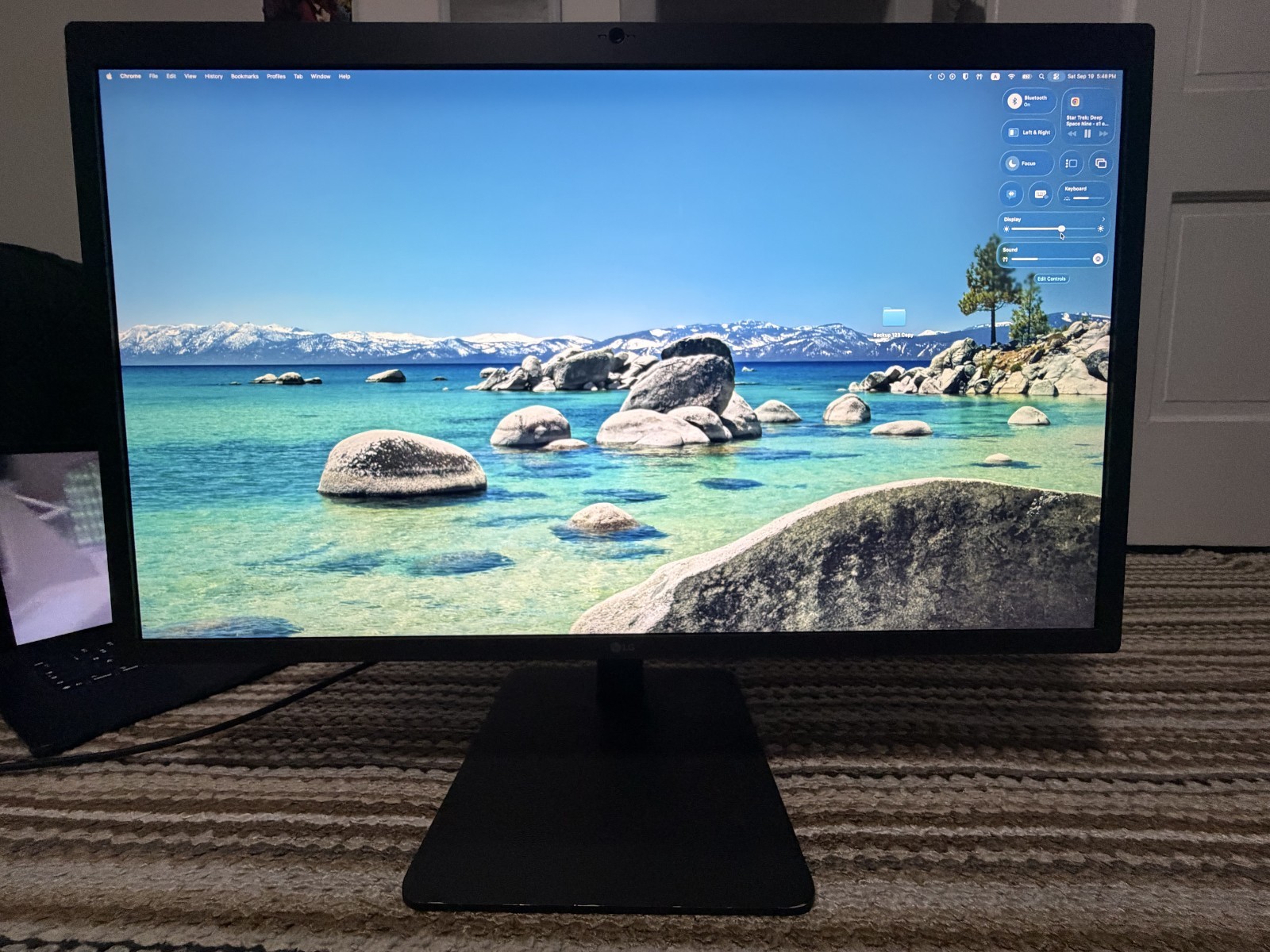 Fair Condition 27" LG UltraFine 5K 27MD5KB 5120x2880 IPS Monitor Thunderbolt Mac