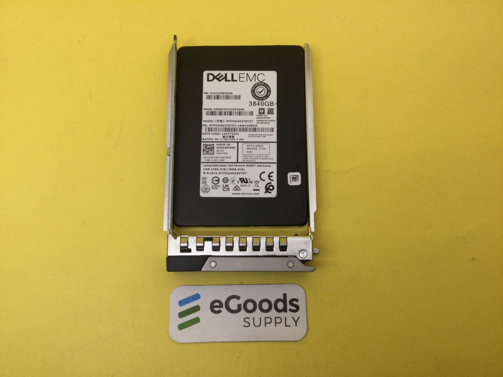 4H1RX Dell 3.84TB SATA 6Gbps Mix Use 2.5'' SSD 04H1RX MTFDDAK3T8TDT w/G14 Tray
