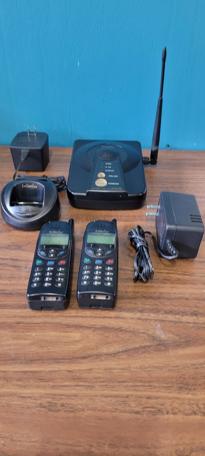Engenius  Long Range Wireless phone SN-920 ULTRA & Charger 2 Handsets Intercom