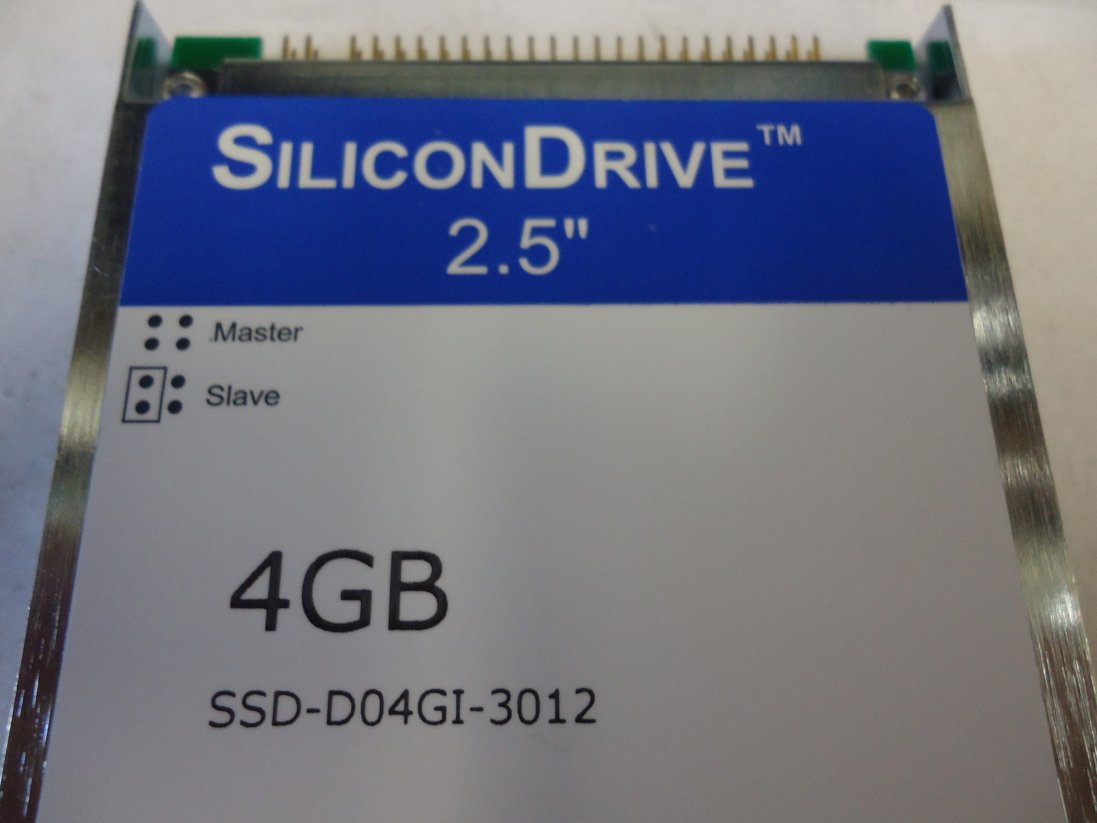 SSD-D04GI-3012, Silicon Systems, Drive 4GB 2.5" solid state drive, BRAND NEW