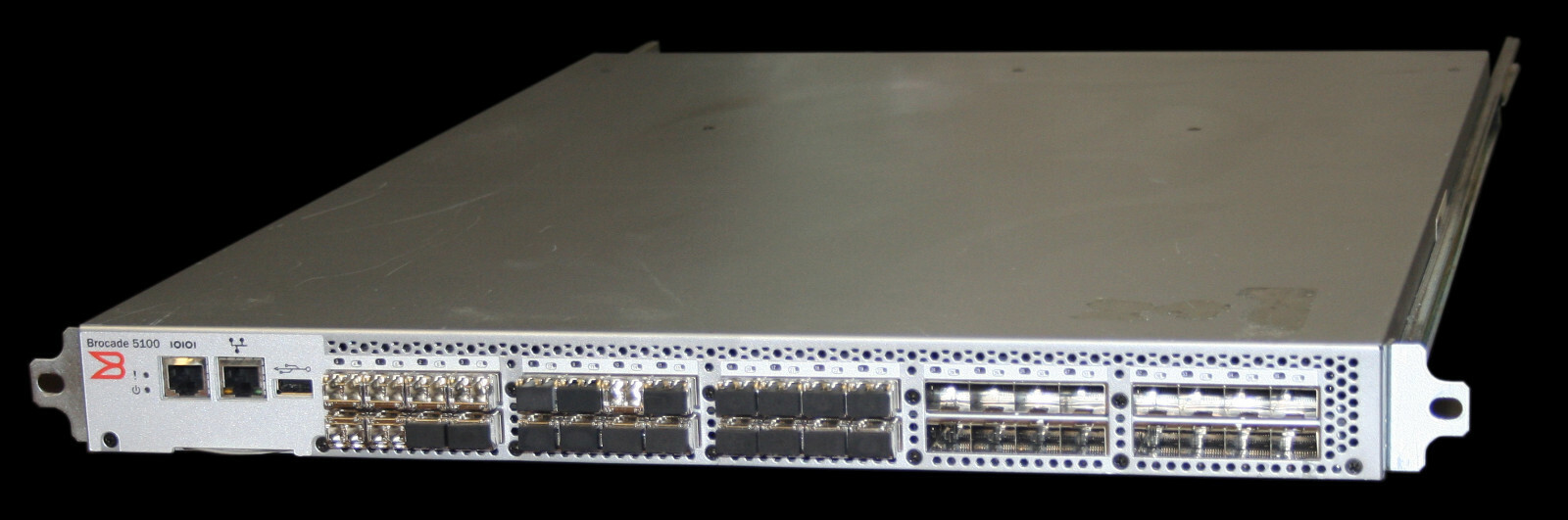 Brocade 5100, Fibre Channel Switch w/ 24* 8GB 57-1000012-01 SFP