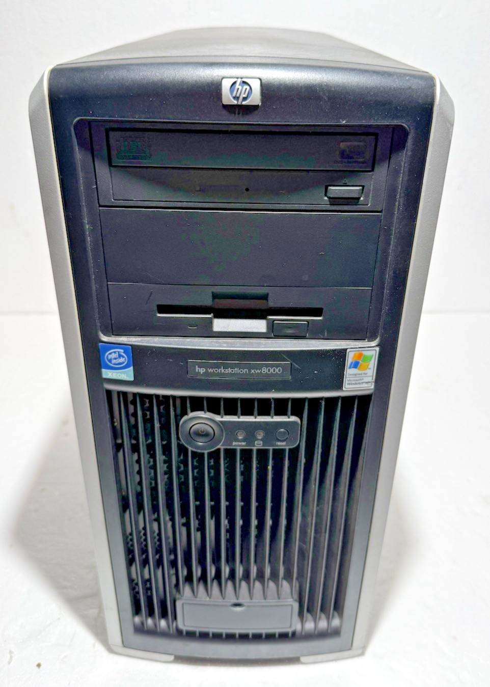 HP XW8000 Healthcare Medic Dual Xeon GEMS CT Radiology Workstation Nvidia 146GB