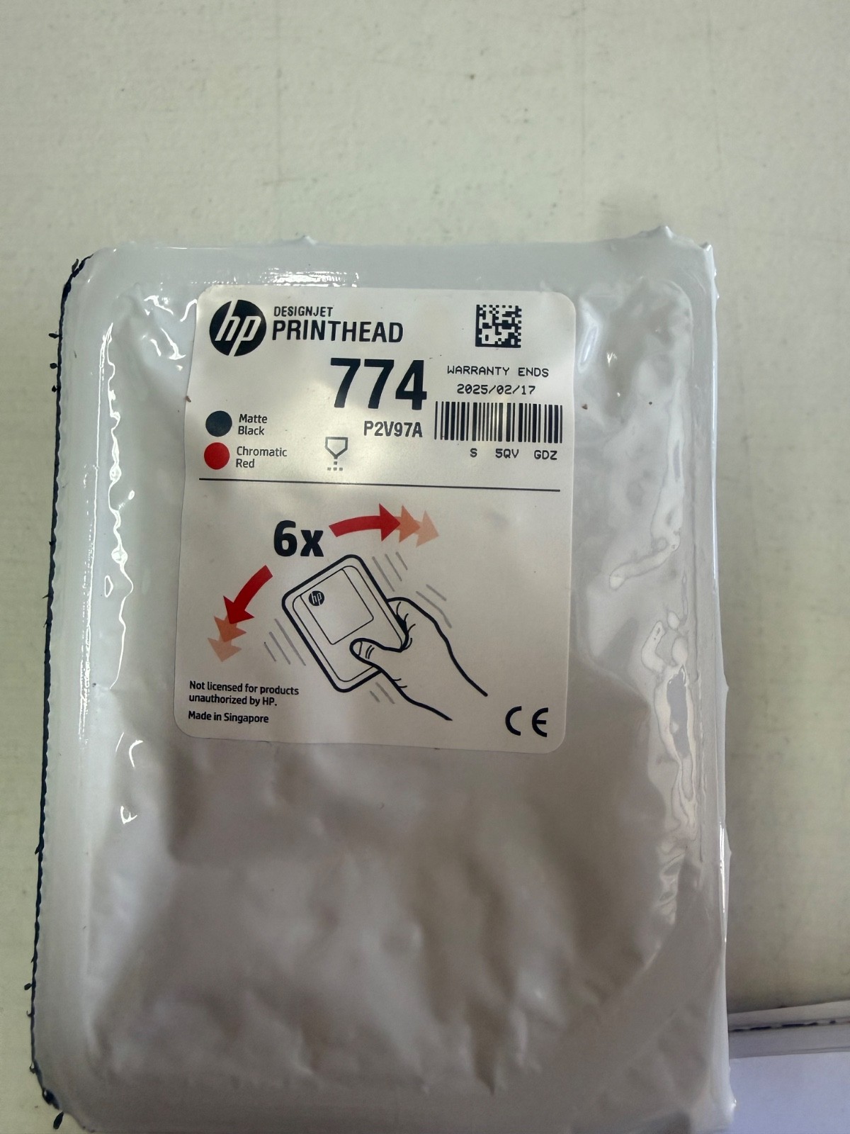 HP P2V97A Genuine Printhead HP 774 Matte Black Chromatic Red