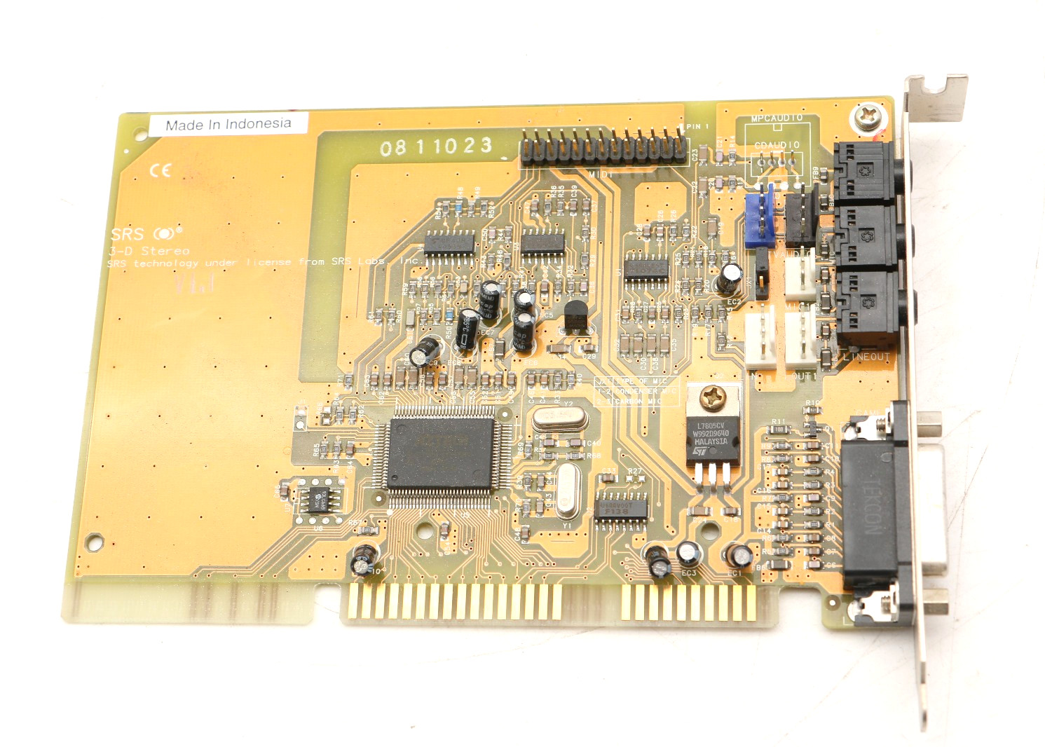 AZ Tech SRS 3D 16B Sound Card / BB974