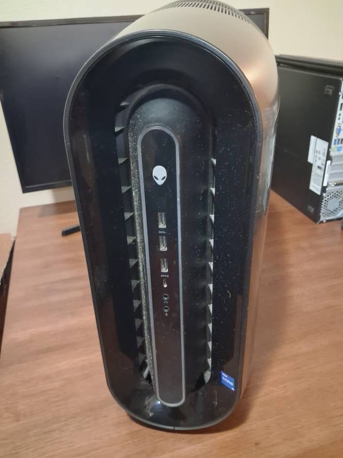 Alienware Aurora R12 - 32GB RAM, 256GB SSD, GTX1660Ti, 1TB HD
