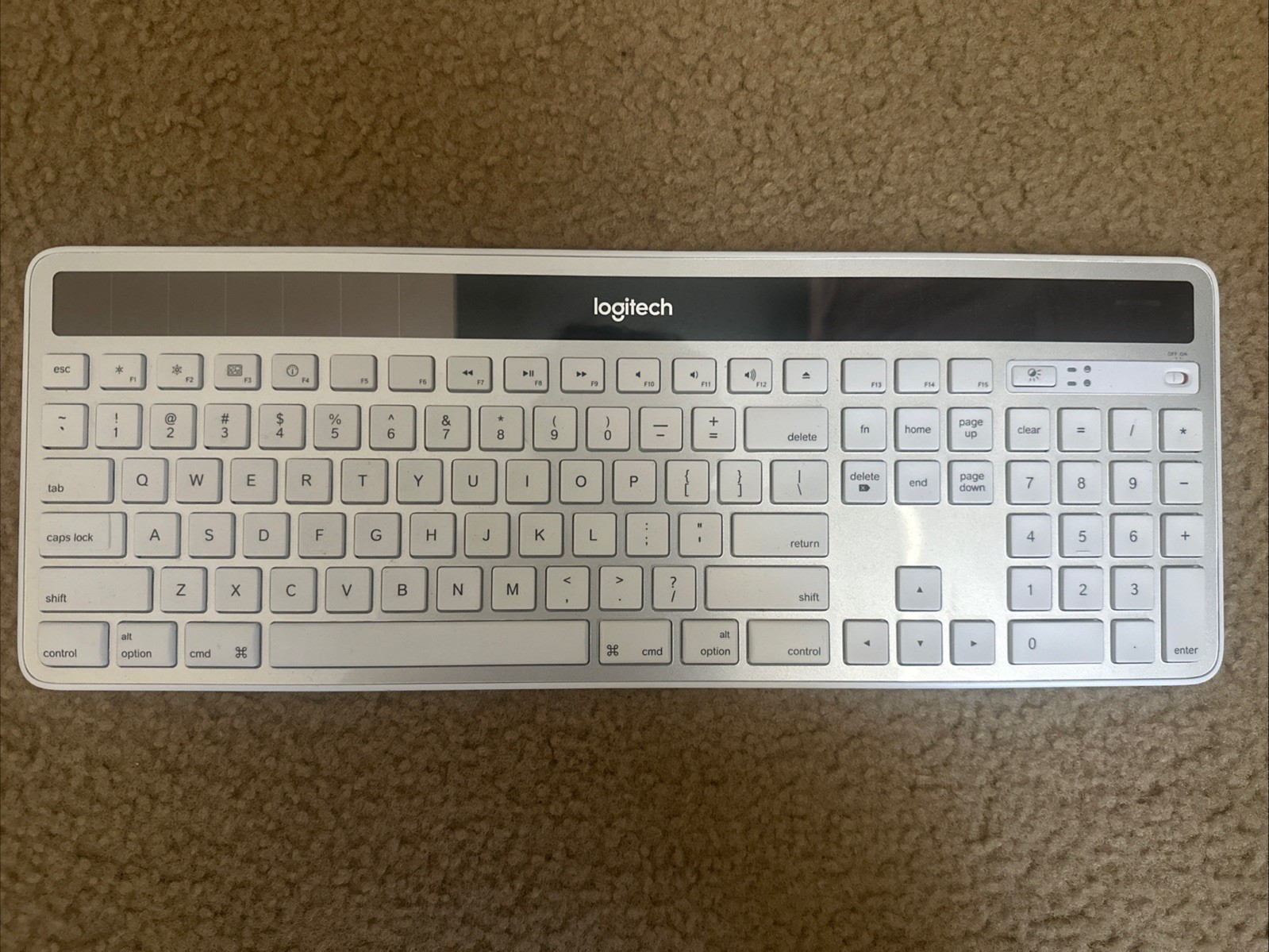 Logitech K750 MK750 Wireless Solar Keyboard WHITE Dongle Included