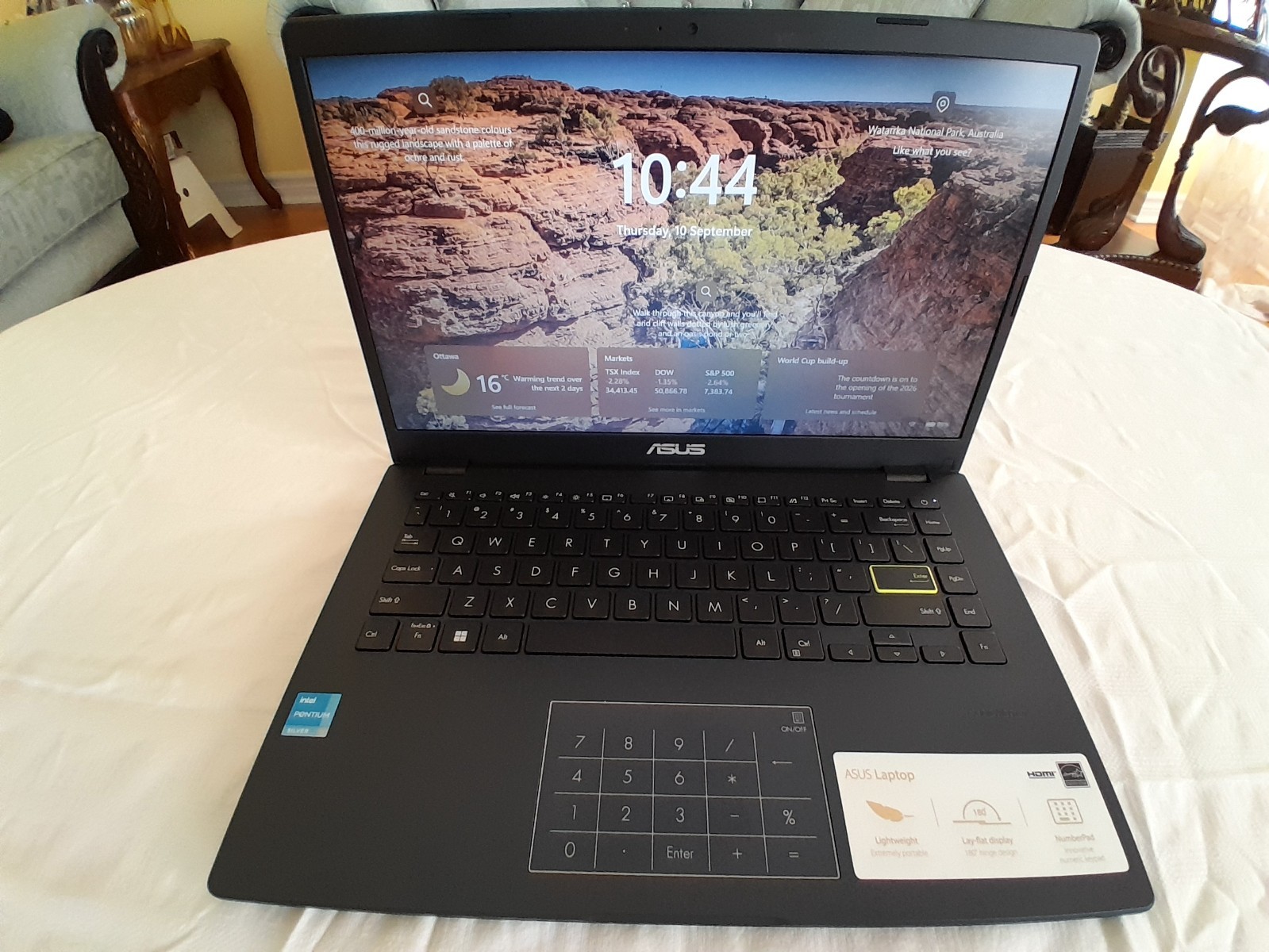 ASUS Vivobook Go 14.0" E410KA-CL4128 (Intel Celeron N4500, 4GB RAM, 128GB eMMC)