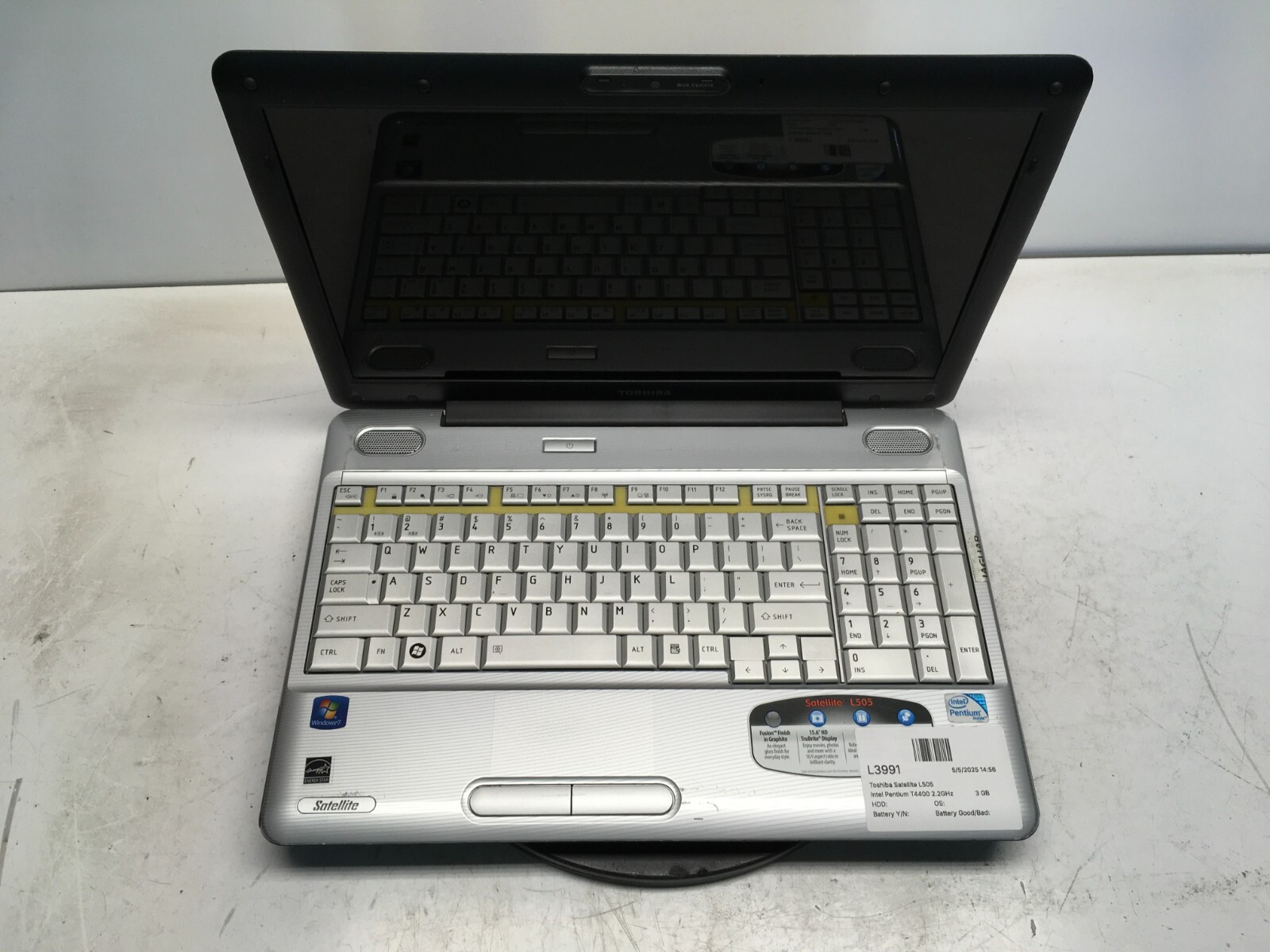 Toshiba Satellite L505-ES5018 Intel Pentium T4400 2.2GHz 3 GB NO HDD No Batt