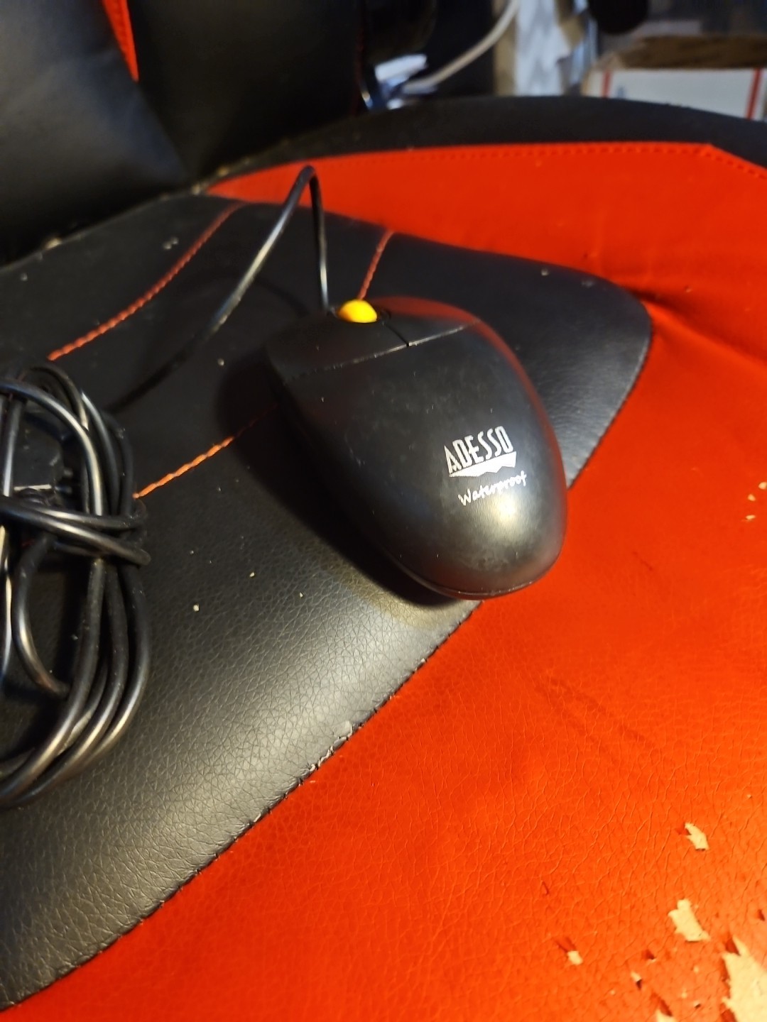 Adesso iMouse W3 - Waterproof Mouse with Magnetic Scroll Wheel