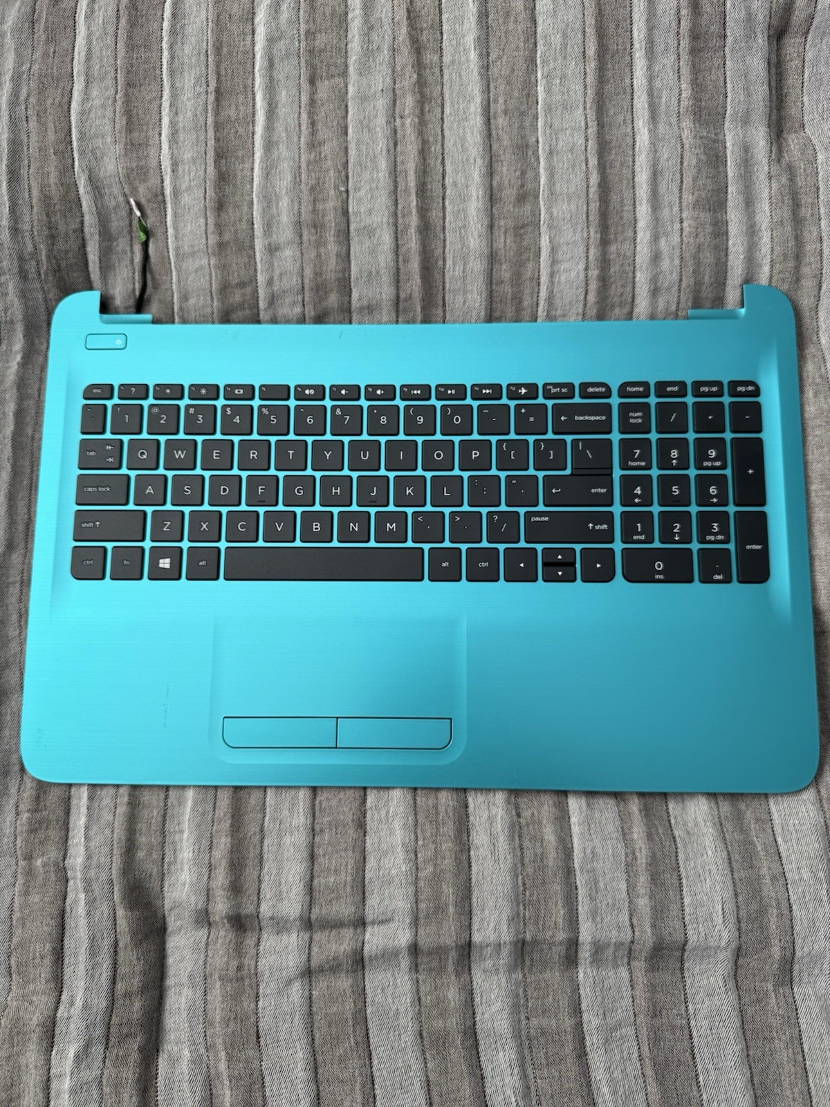 GENUINE HP 15-ba052wm Palmrest, Keyboard and Palmrest + Extras