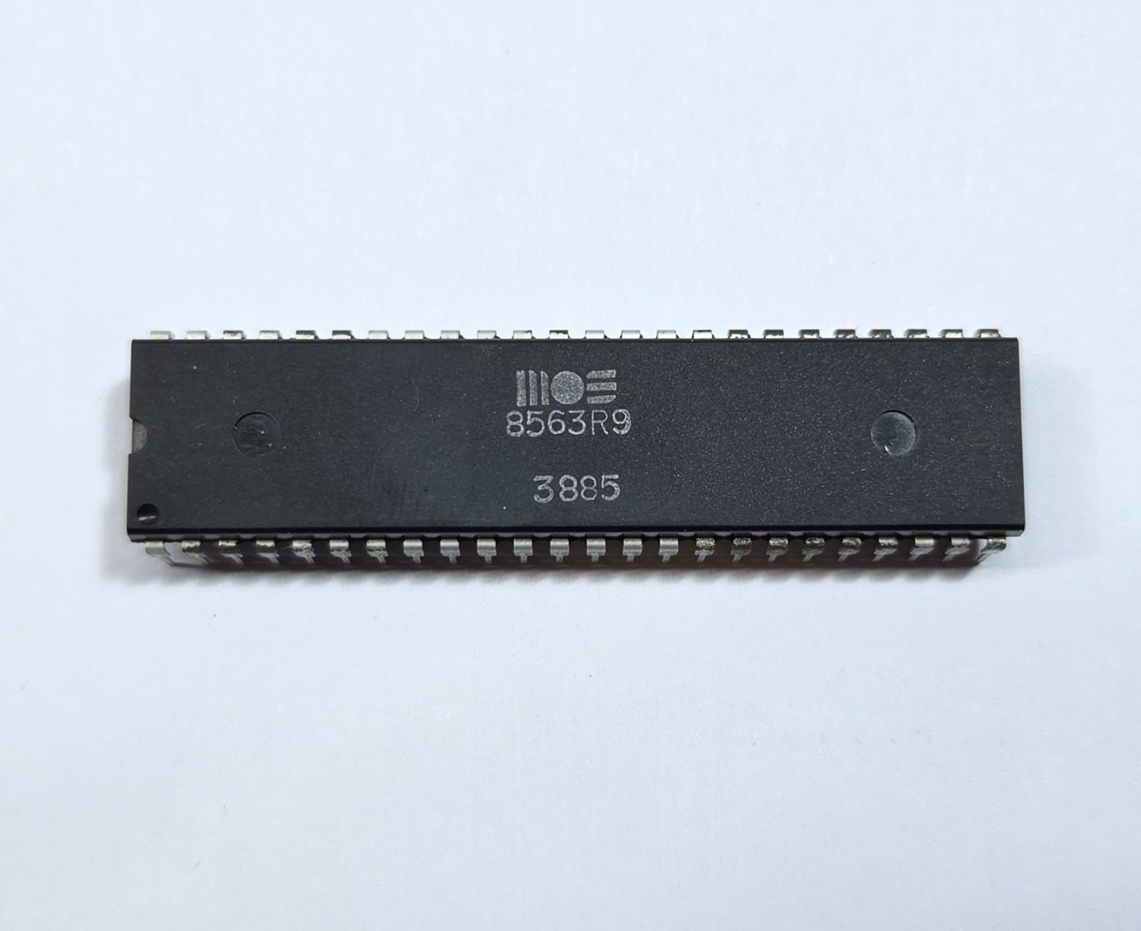 CBM/MOS 8563R9 VDC 80-Column Video Chip NTSC for Commodore 128/C128D #3885