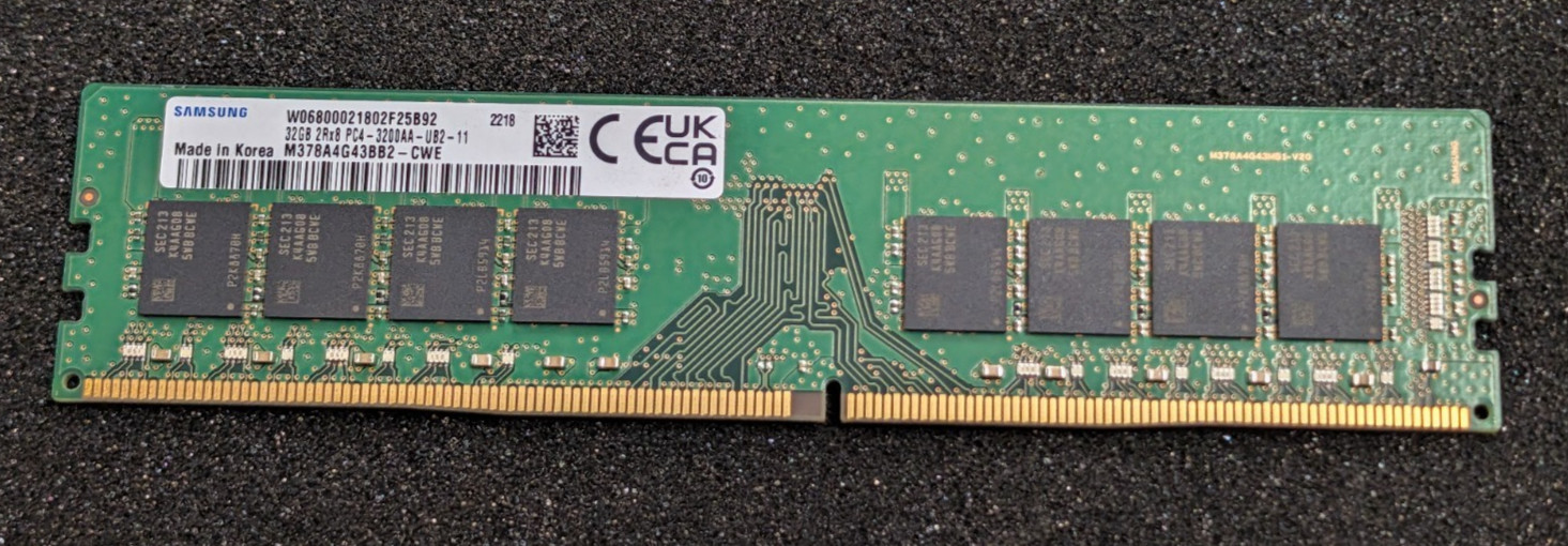 Samsung 32GB DDR4 3200MHz UDIMM Desktop RAM Memory Module M378A4G43BB2-CWE