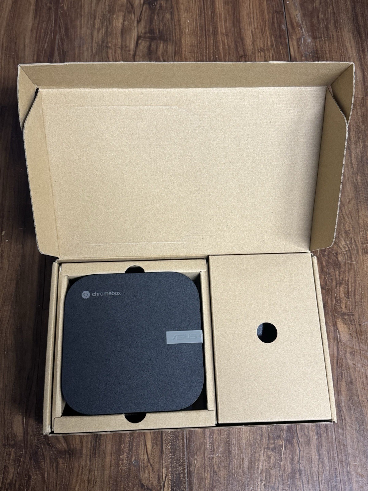 ASUS Chromebox 5A S7162UN i7-1355U 16GB RAM 256GB SSD Chrome OS Mini PC