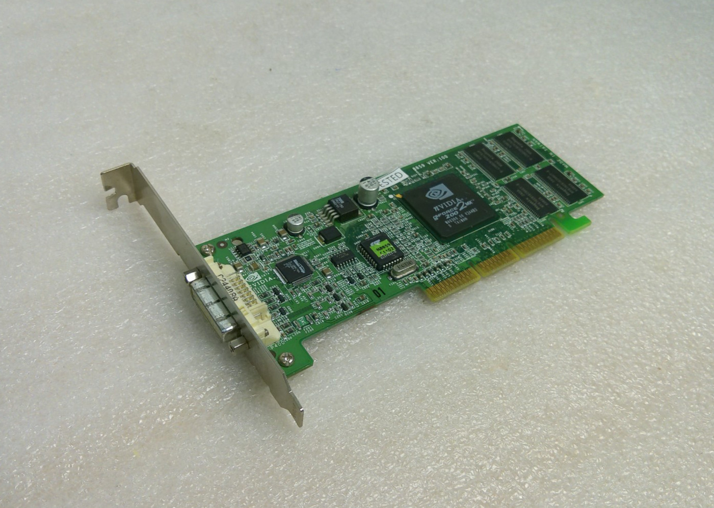 NVIDIA GeForce2 MX 200 64MB AGP Graphics Card 8859 279392-001 279777-001