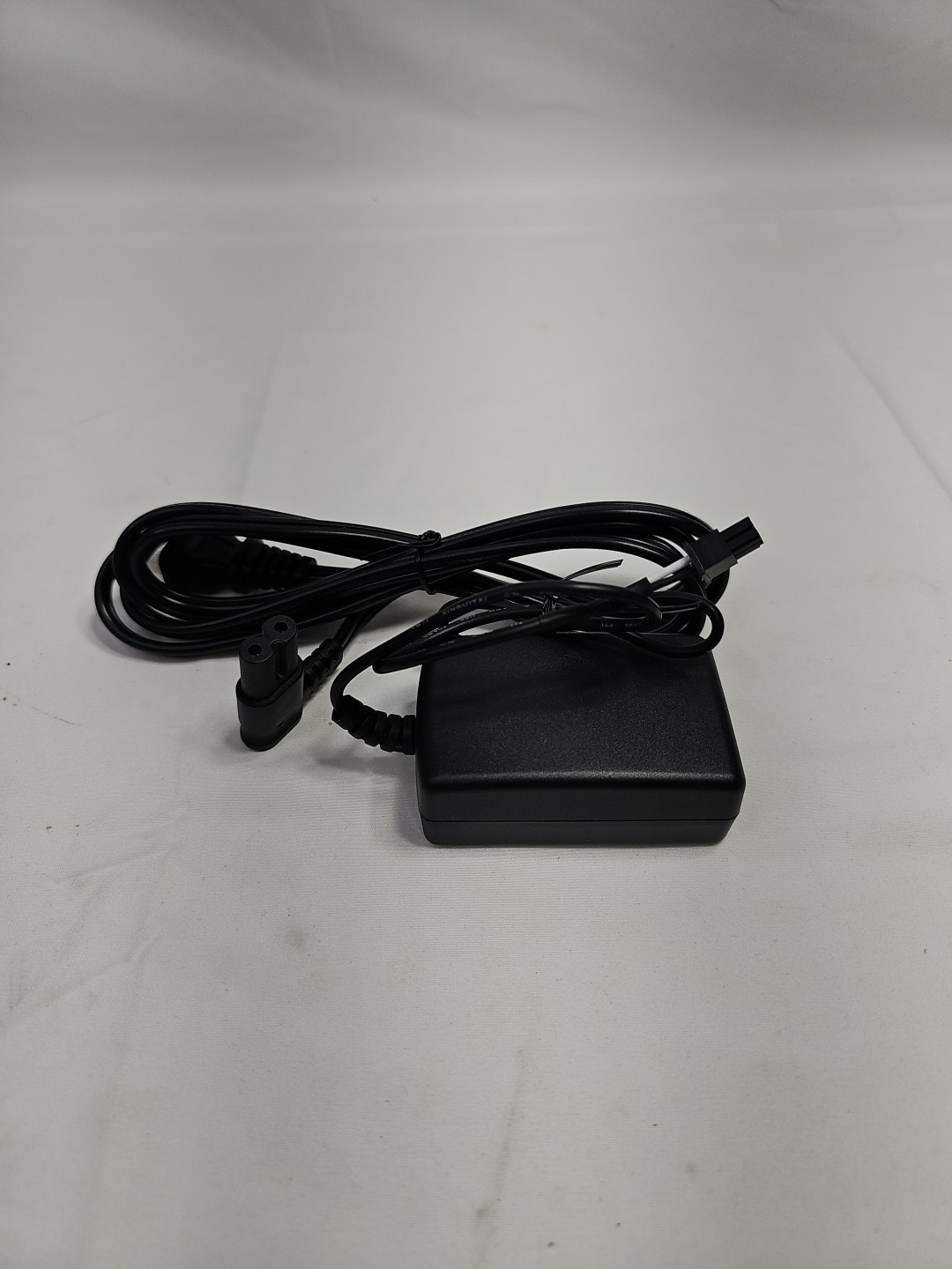OEM GLOBTEK ITE Power Supply GT-41083-4024-6.0-T2 18V 1.0A TR9KH2222MLX-N