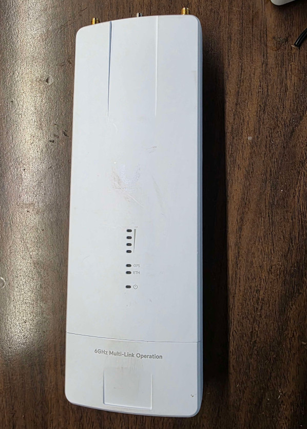 U82756 Briefly and gently used Ubiquiti Wave MLO6 US bare radio G2U