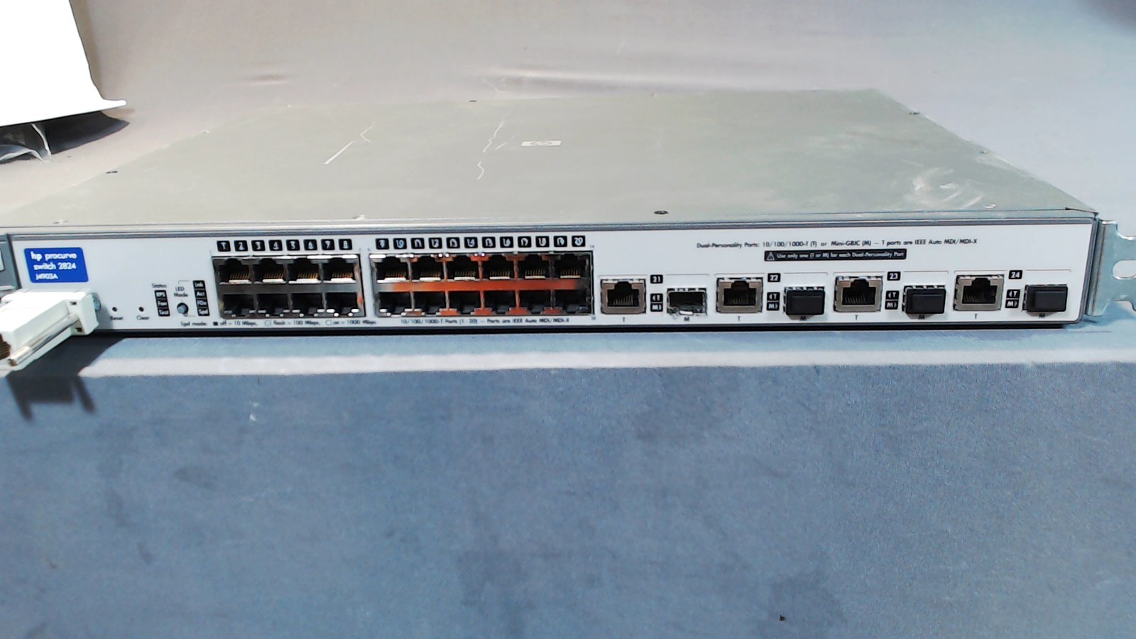 HP Procurve 2824 24 Gigabit Ports 10/100/1000 External Managed Switch J4903A