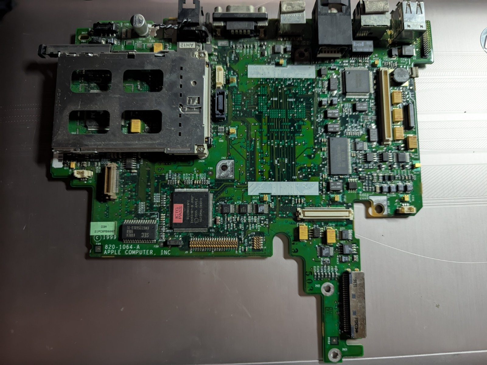 820-1064-A Motherboard For Apple PowerBook G3 Lombard 1999 Bronze KB M5343
