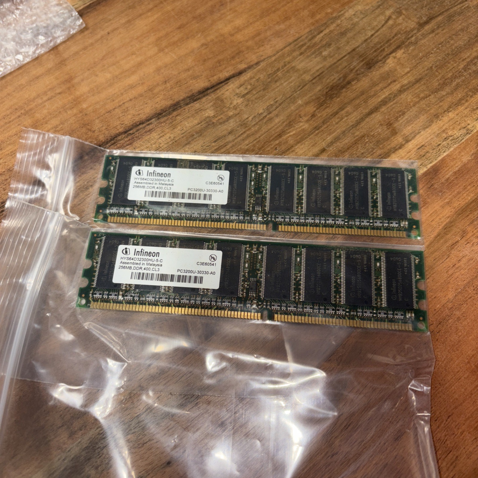 Two (2) HYS64D32300HU-5-C - 256MB 400MHZ Ddr Dual Channel Sdram Memory Untested