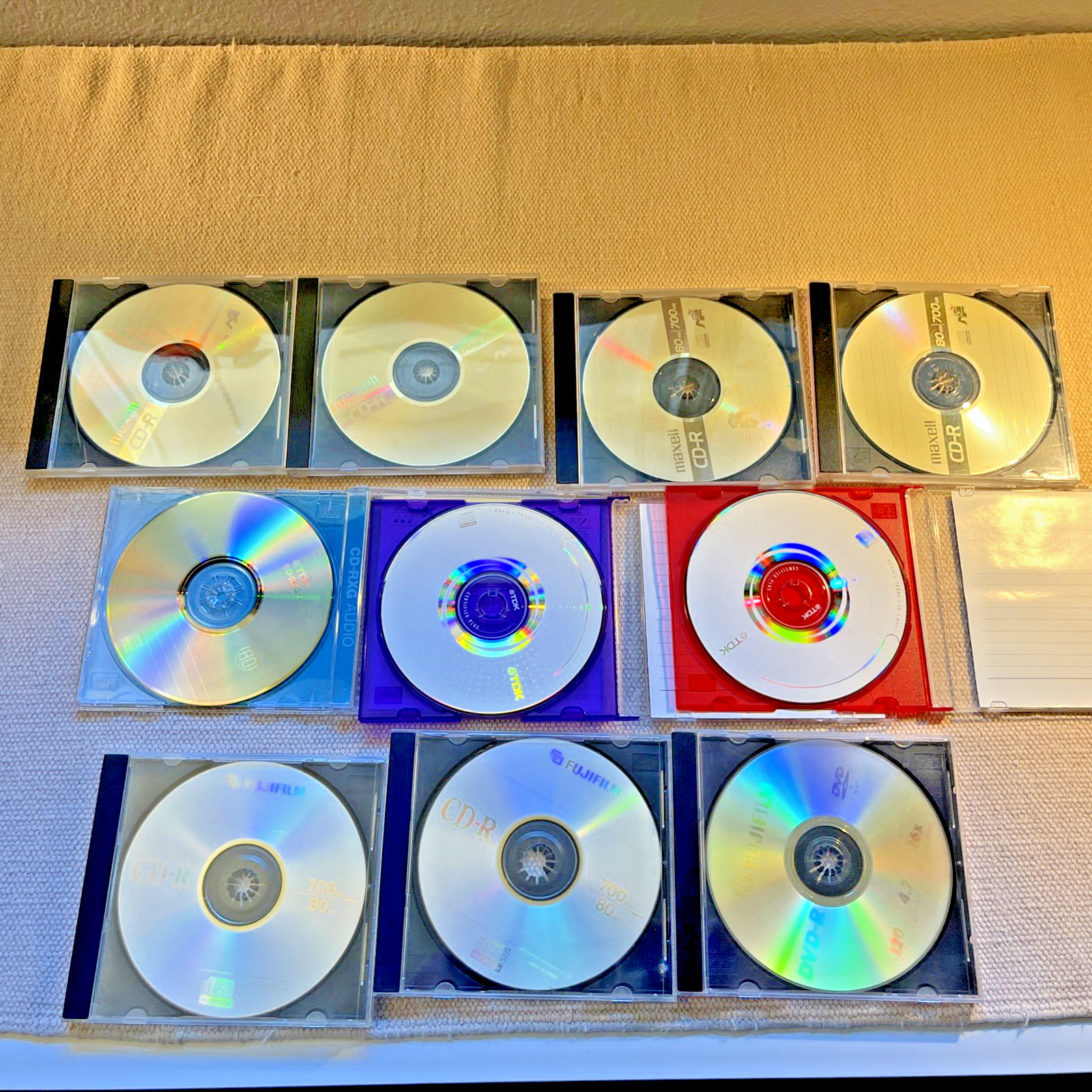 New Blank CD’s With Cases Qty 10