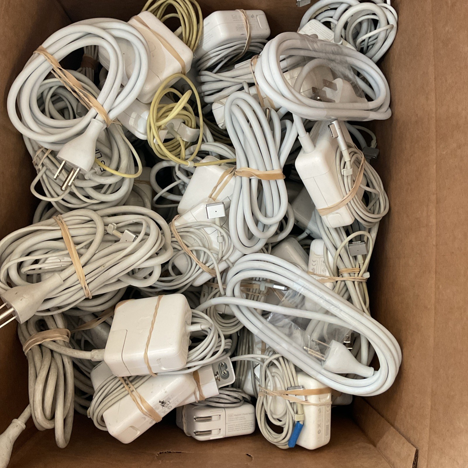 LOT OF 60 OEM Apple Magsafe /2 MIX 45W/60W/85W AC Power Adapters 