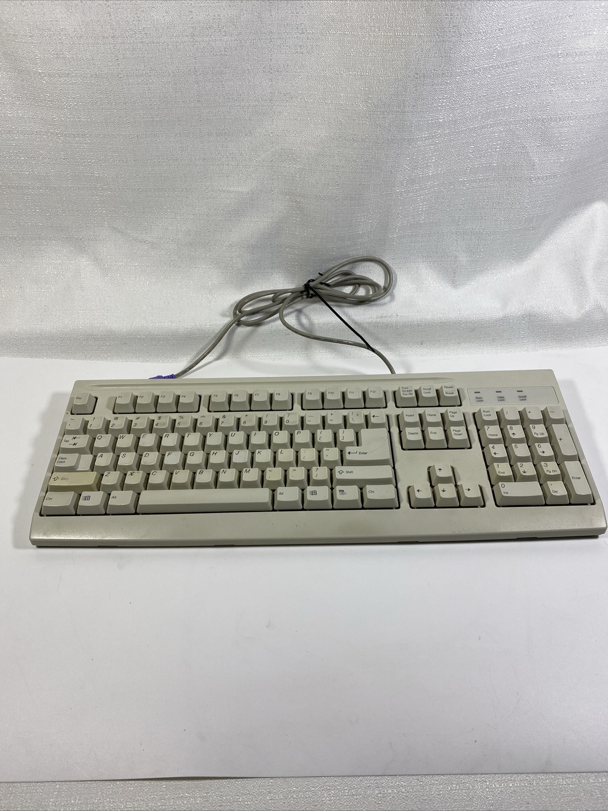 VINTAGE Mitsumi Electronics KFK-EA4SA Wired Keyboard