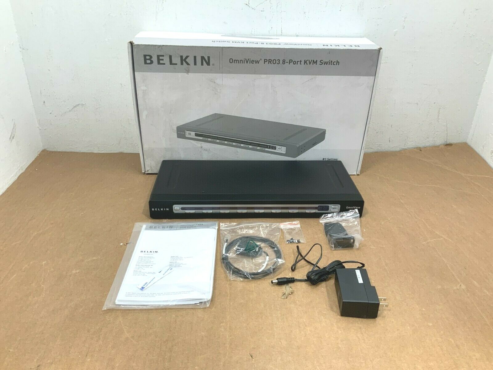 Belkin OmniView PRO3 PS/2 KVM Switch (8 port) F1DA108Z-B Open Box ✅❤️️✅❤️️