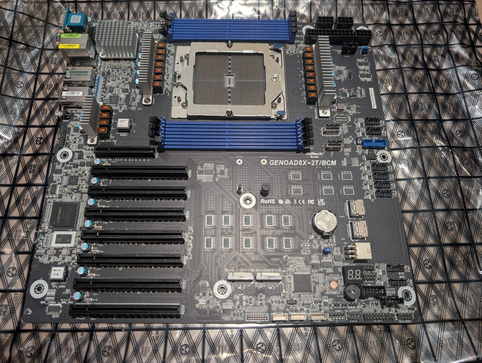 ASRock Rack GENOAD8X-2T/BCM SP5 EPYC 9004 DDR5 10GbE Server Motherboard