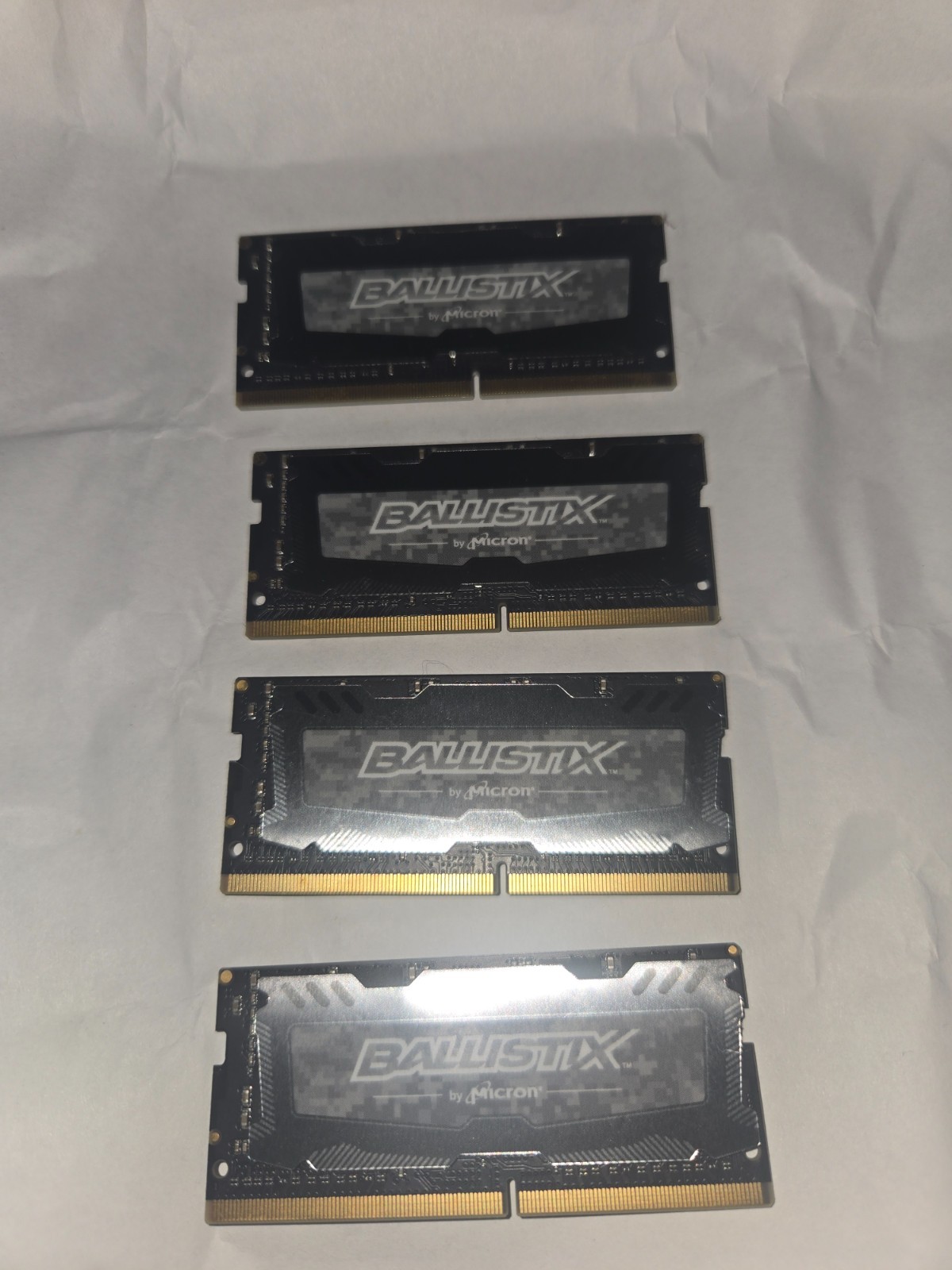 4x 16GB Crucial Ballistix DDR4-2666 SODIMM BLS16G4S26BFSD 64GB