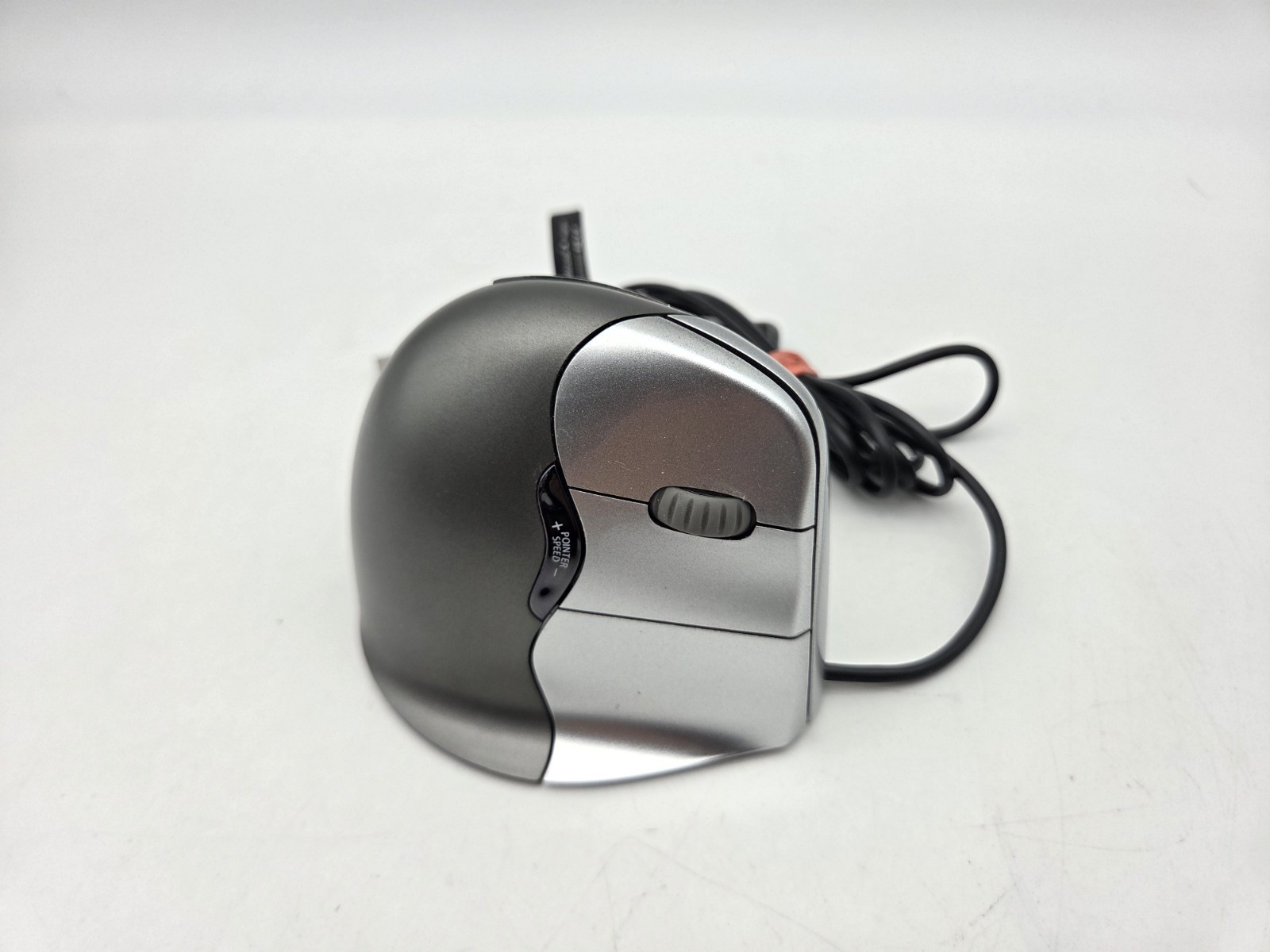 EVOLUENT VM4R Vertical Mouse 4 Right Handed Ergonomic Optical Mouse Wired 