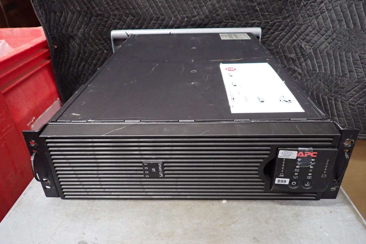 APC SURTA3000XL Uninterruptable Power