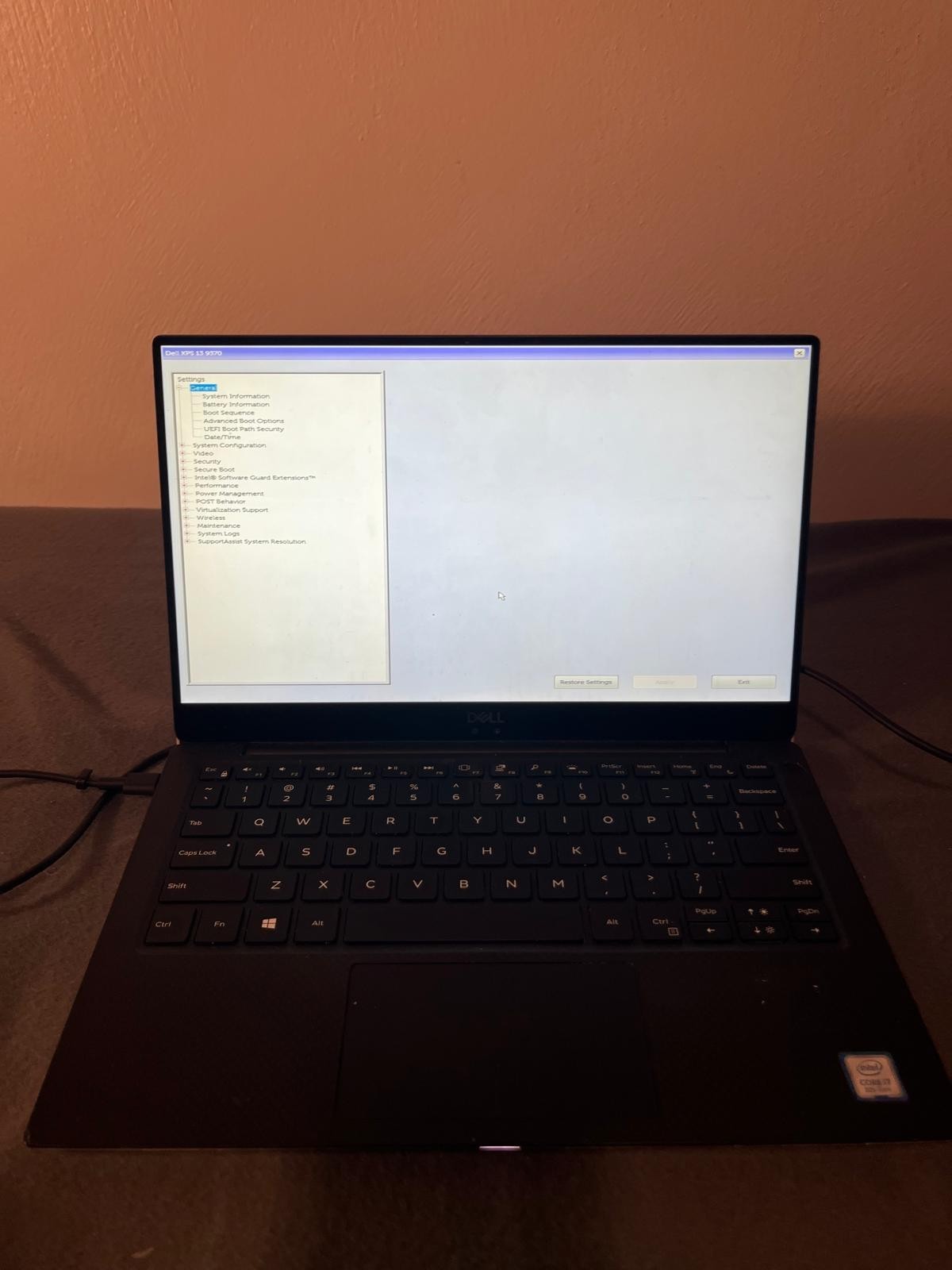 Dell XPS 13 9370 13.3" 4K UHD Touch i7-8550U 16GB RAM No SSD/No OS Laptop - #699