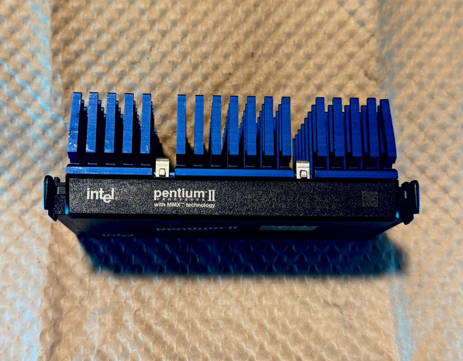 INTEL PENTIUM II SLOT 1 266MHz CPU 512KB L2 66MHz 80522PX266512 SL2HC - NEW