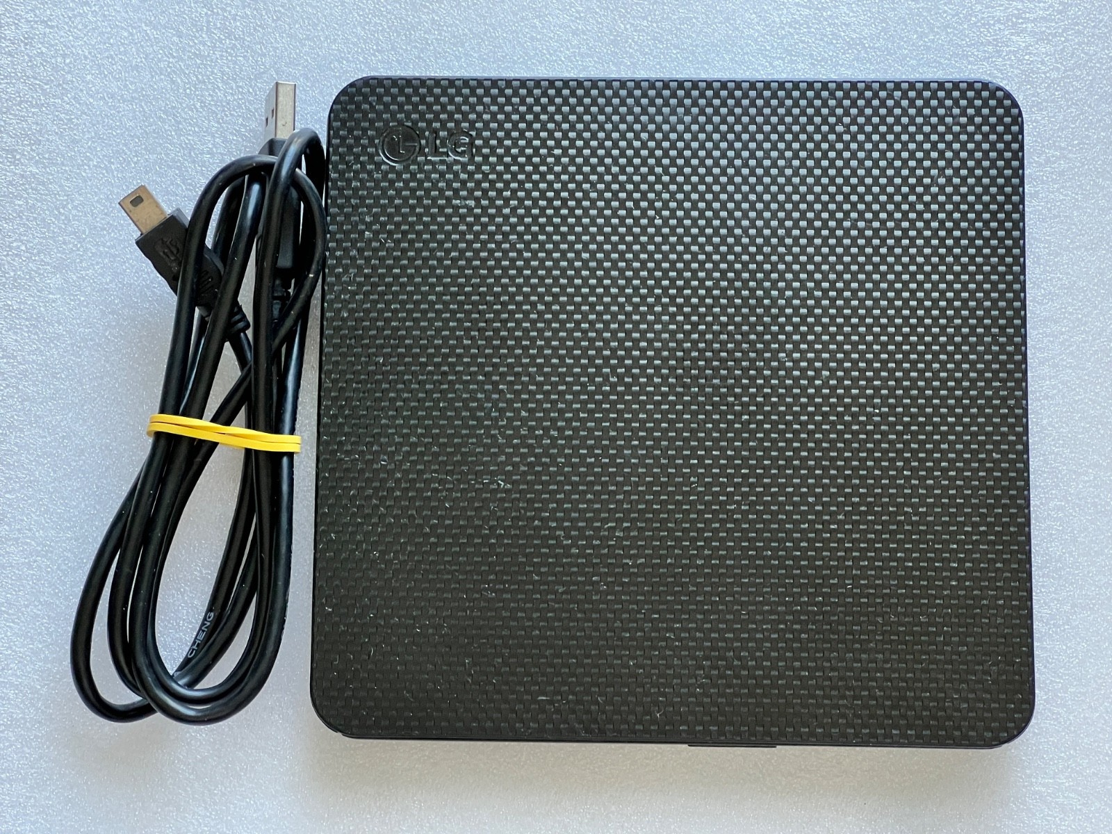 LG Slim Portable DVD Writer SP80NB60