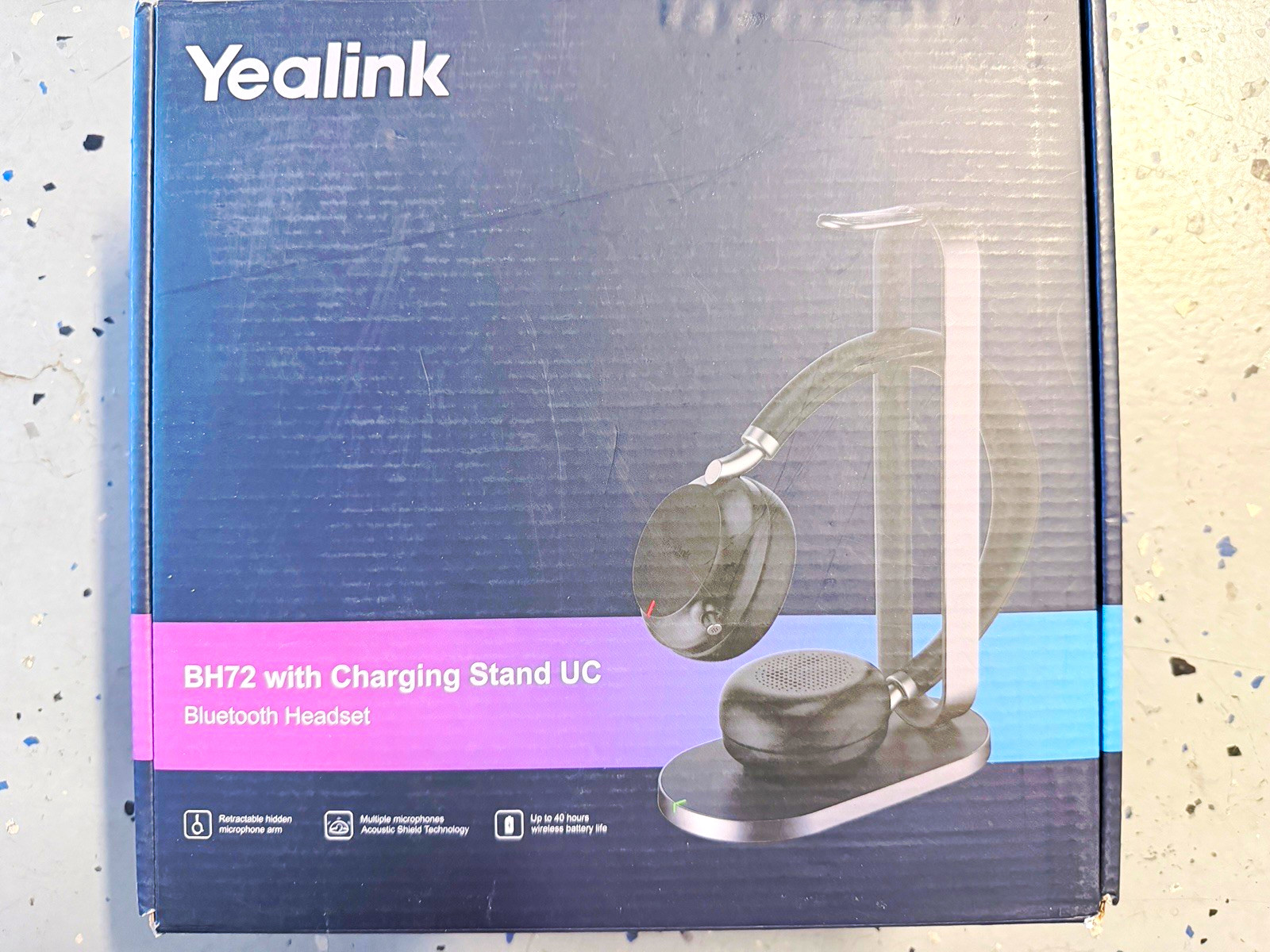 Yealink BH72 UC Bluetooth Wireless Headset w/ Charging Stand Mic Black