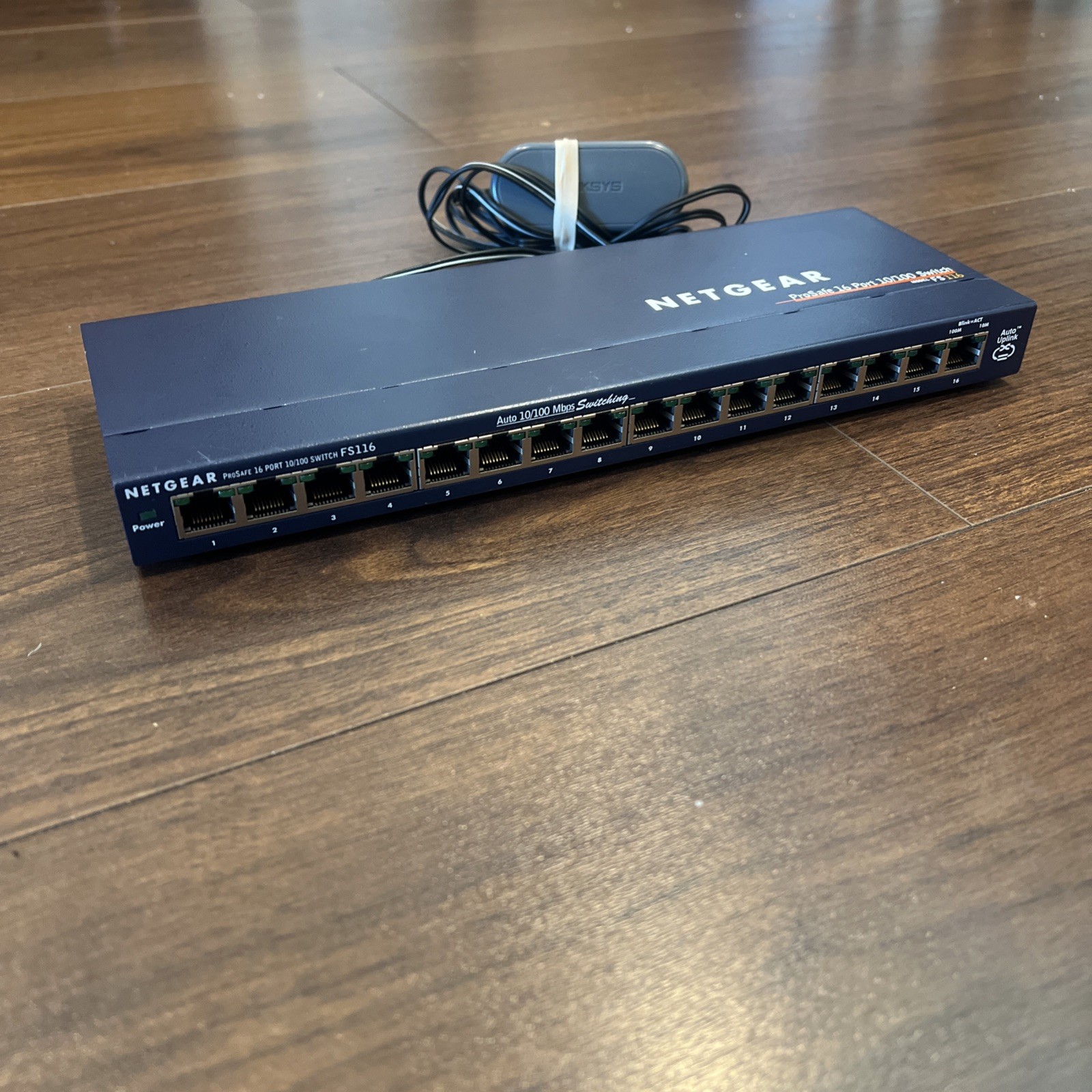 Complete: NetGear ProSafe GS116 v2 16-Port Gigabit Ethernet Unmanaged Switch