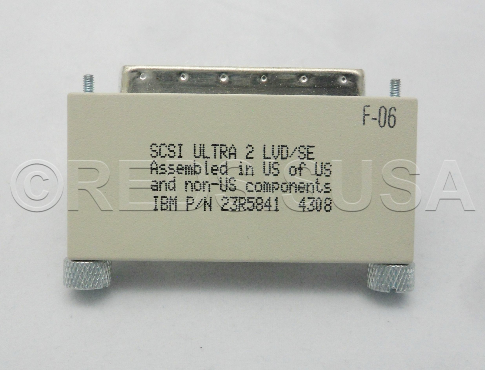 IBM 4206 Server LVD Multi-Mode Terminator, 23R5841