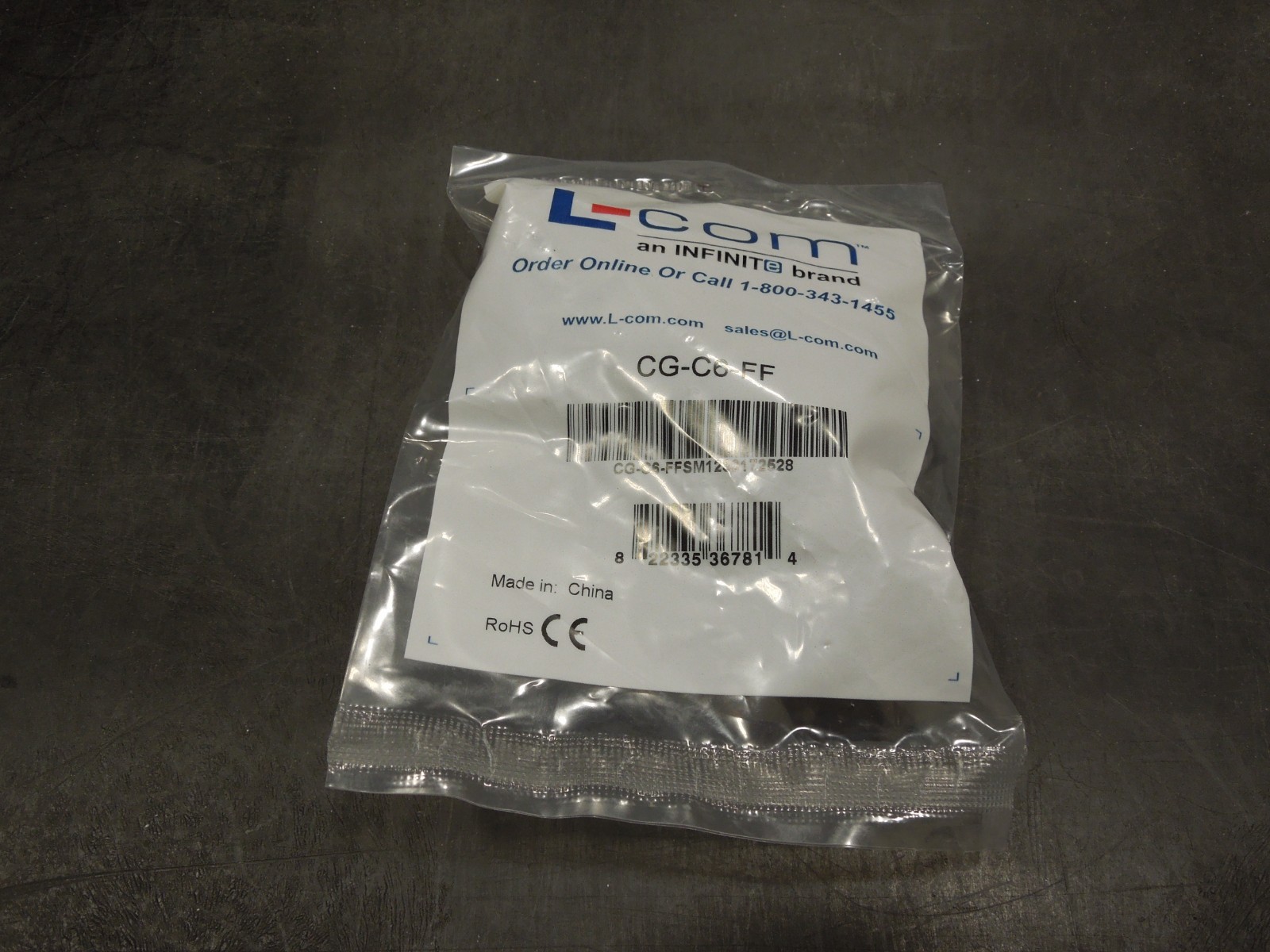 L.com IP68 RJ45 Cat6 Rated Feed-Through Coupler - CG-C6-FF