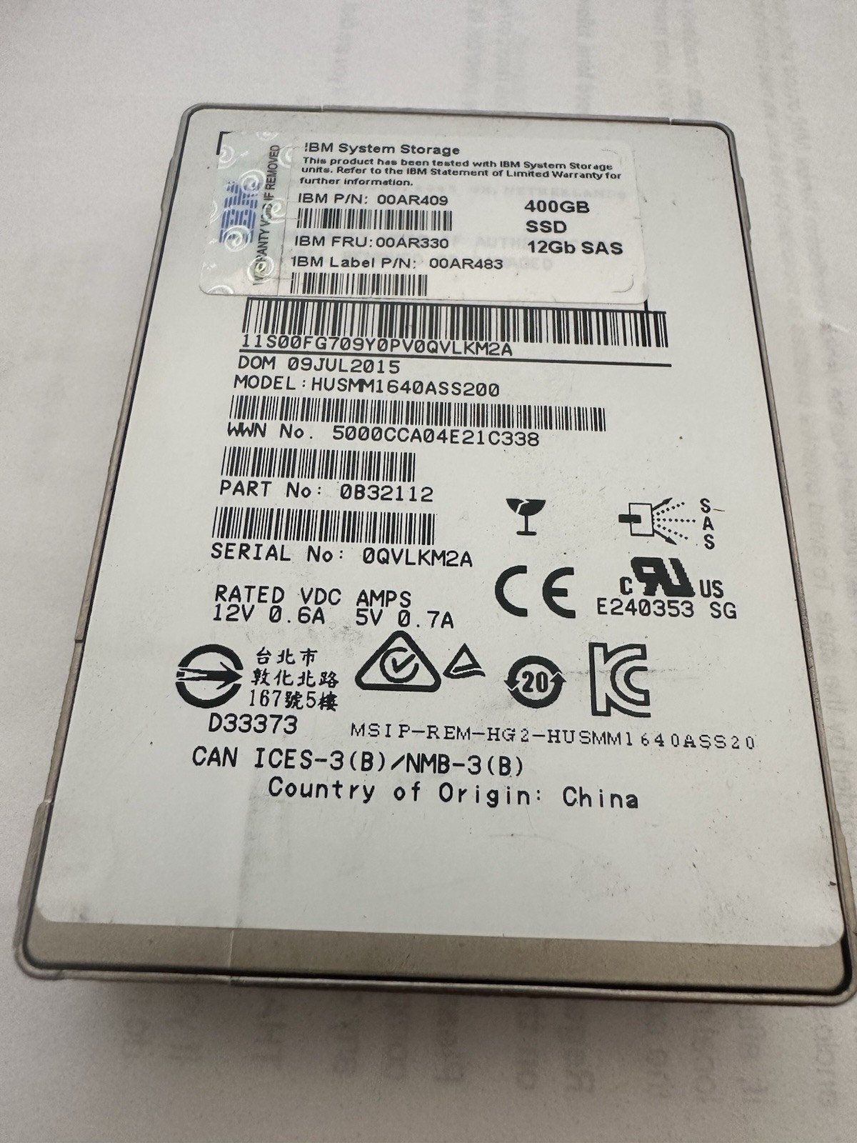 IBM 00AR409 400GB 2.5'' 12Gb SAS SSD 00AR330 HUSMM8040ASS200 w/ caddy 45W8687