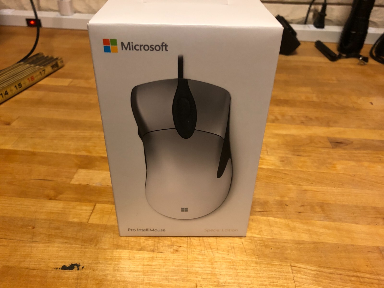 Microsoft Pro Intellimouse wired Optical Gaming Mouse (New in box)