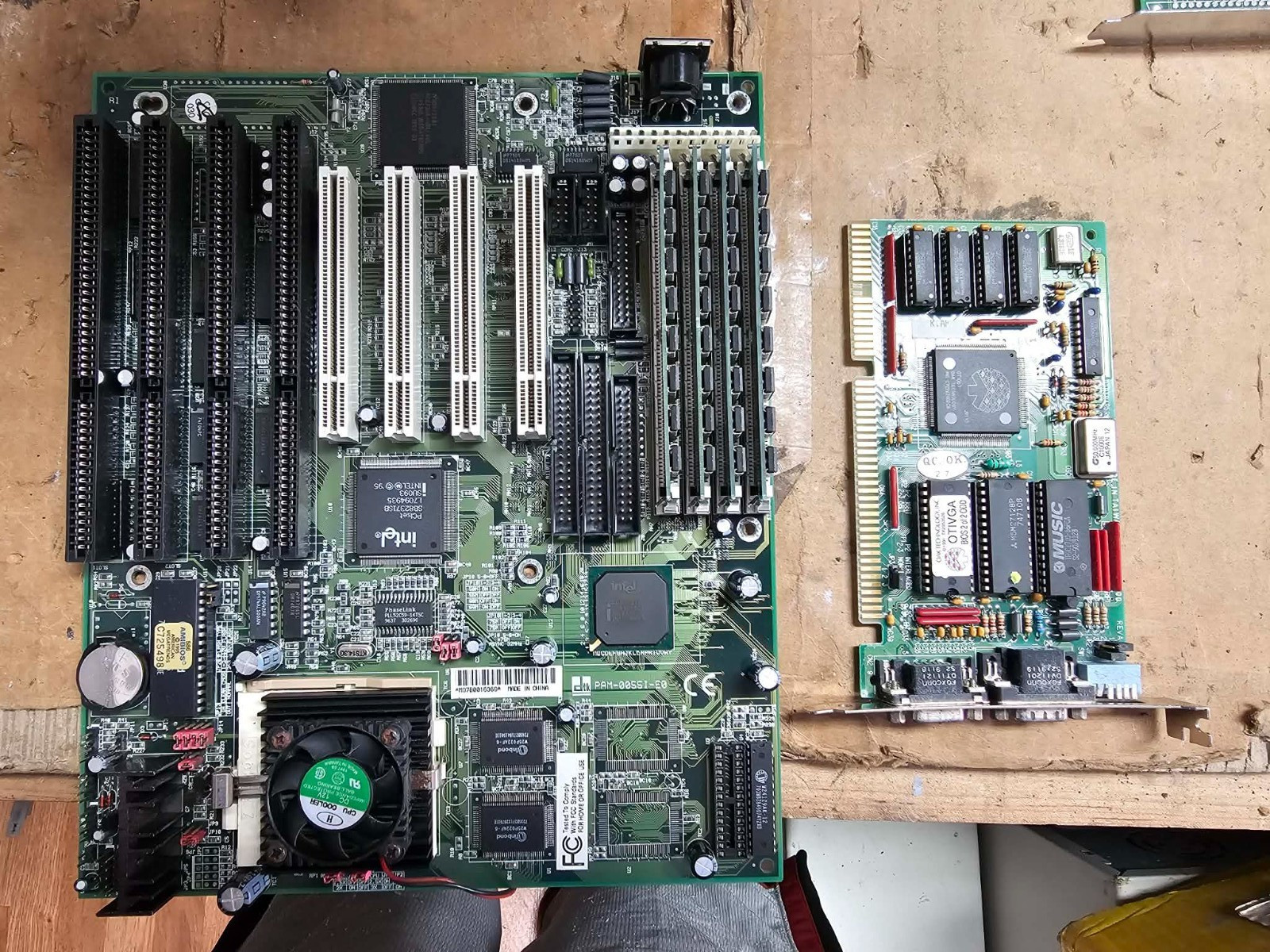 Vintage DTK PAM-0055I-E0 Socket 7 Intel 430HX Pentium ISA PCI AT Motherboard CPU