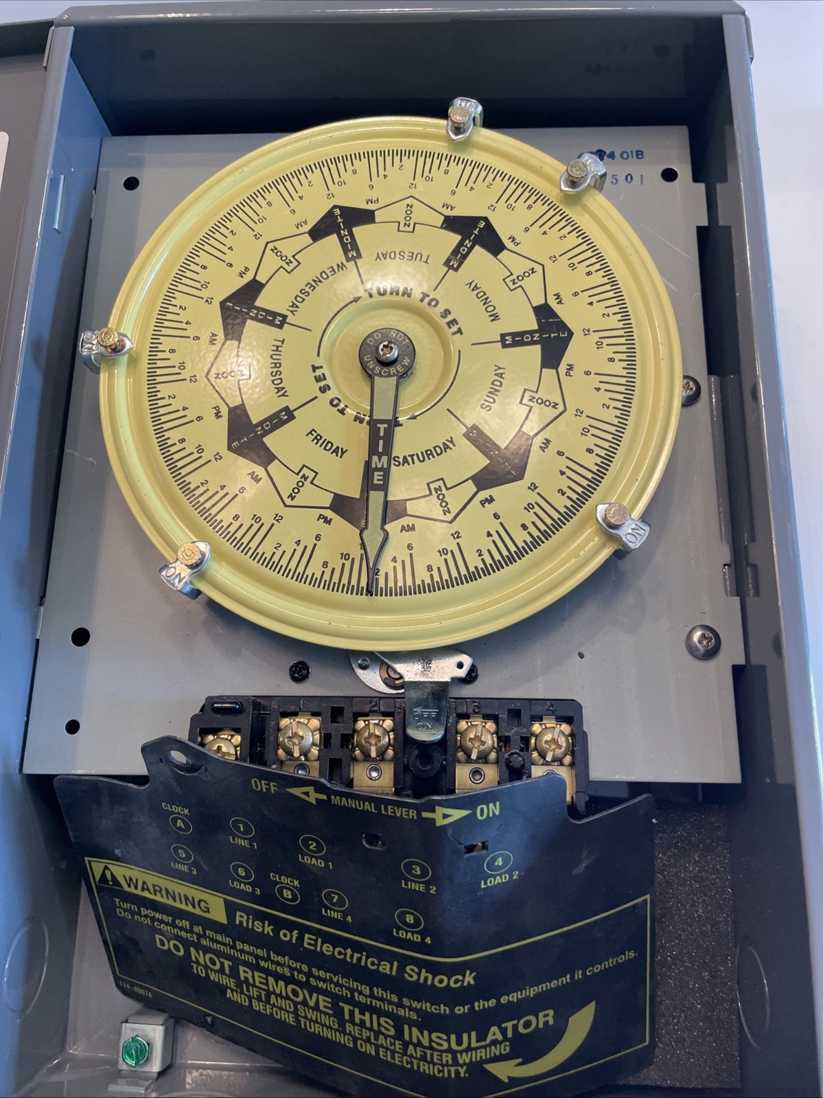 Intermatic Timer T7401B Seven Day Dial Time Switch 4 Pole Single Throw, 40Amp