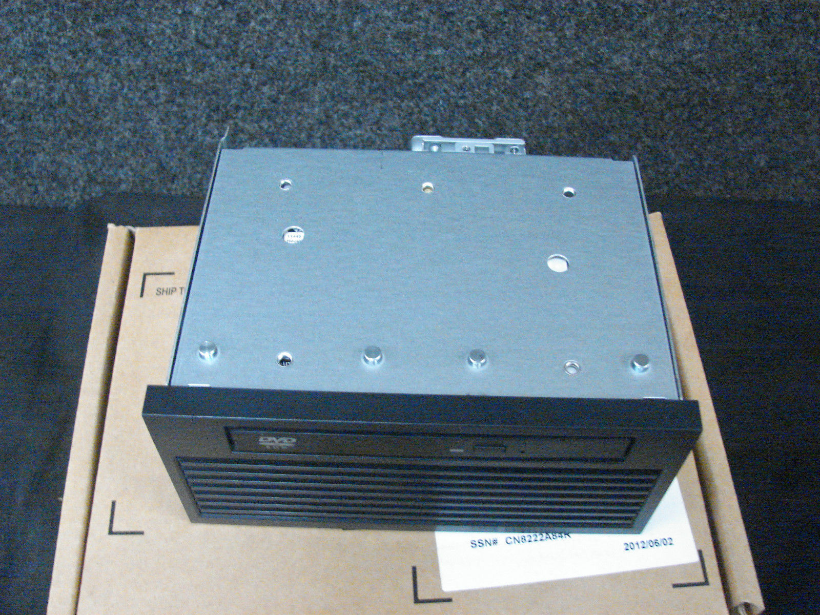 HP Proliant DL380 DL385 G5 G6 G7 DVD drive/Cage 496076-001 463175-001