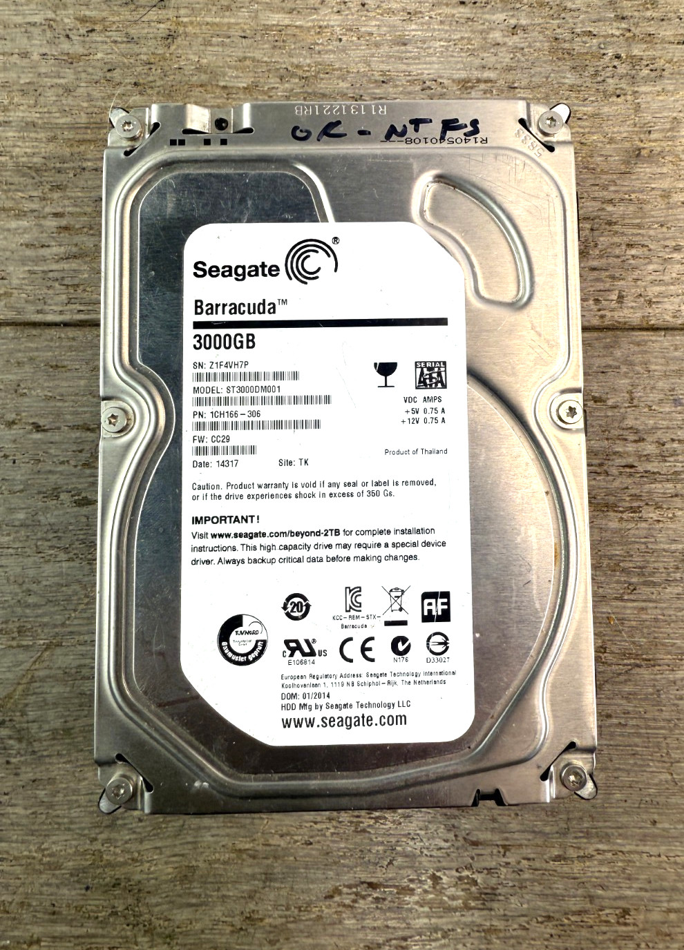 Seagate ST3000DM001 9YN166-300 CC49 TK Thailand (Z1F) 3TB 3.5" Sata HDD 12/2011